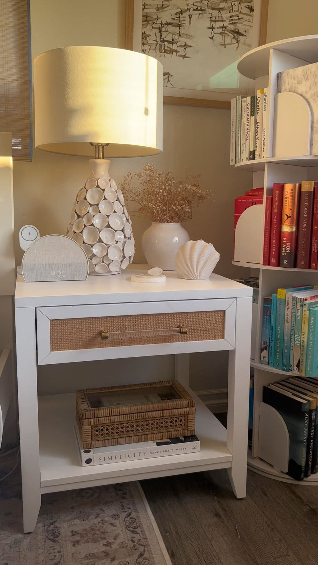 Nightstand organization & decor!

Nightstand decor, nightstand organizing, nightstand organizer, nightstand drawer, drawer organization, bookshelf, rotating bookshelf, bedroom decor, bedroom organization, bedroom organizing

#LTKhome #LTKVideo #LTKstyletip