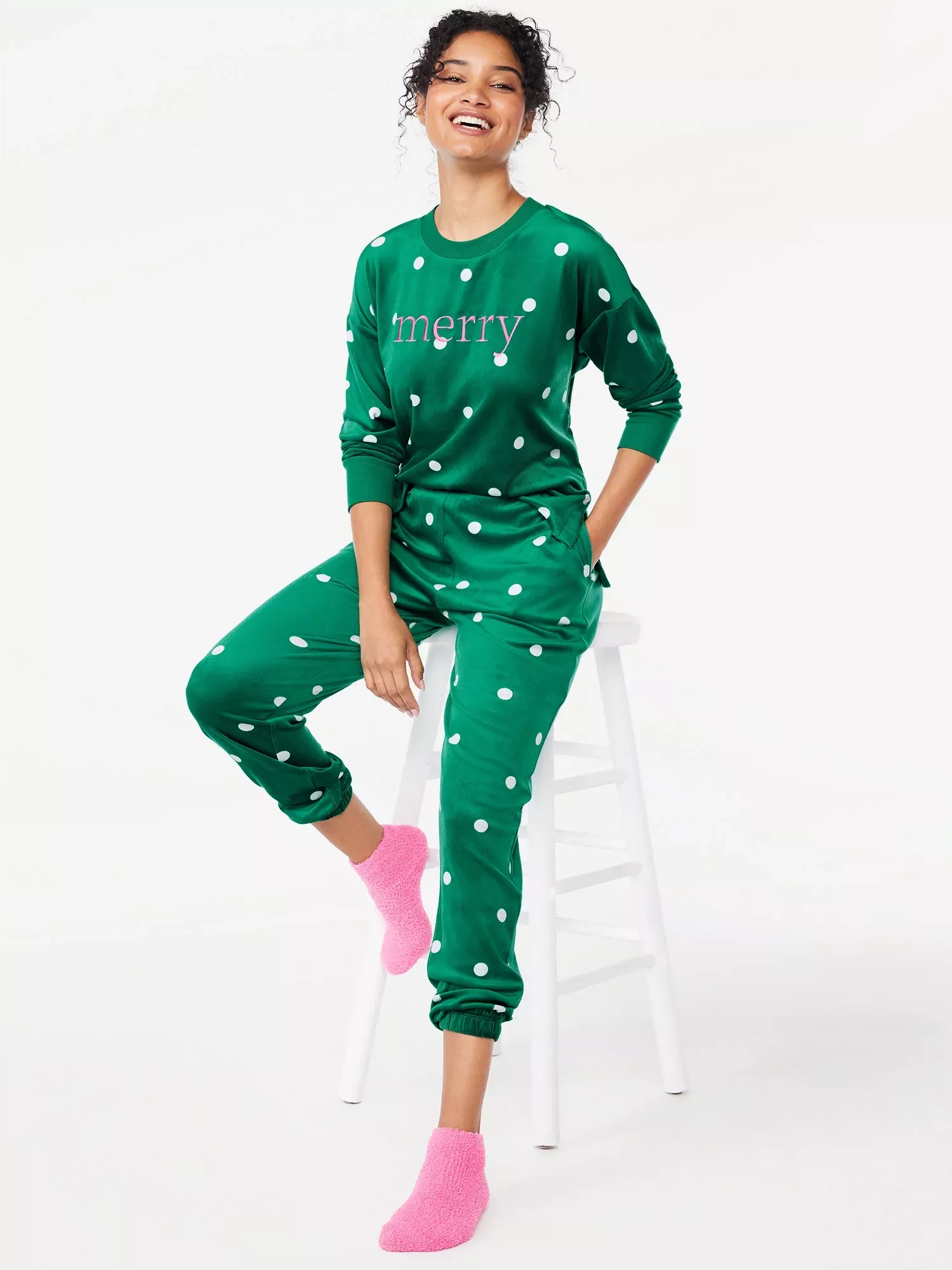 Joyspun Women's Ribbed Velour Top and Pants Pajama Set with Oversized  Scrunchie, 3-Piece, Sizes S to 3X