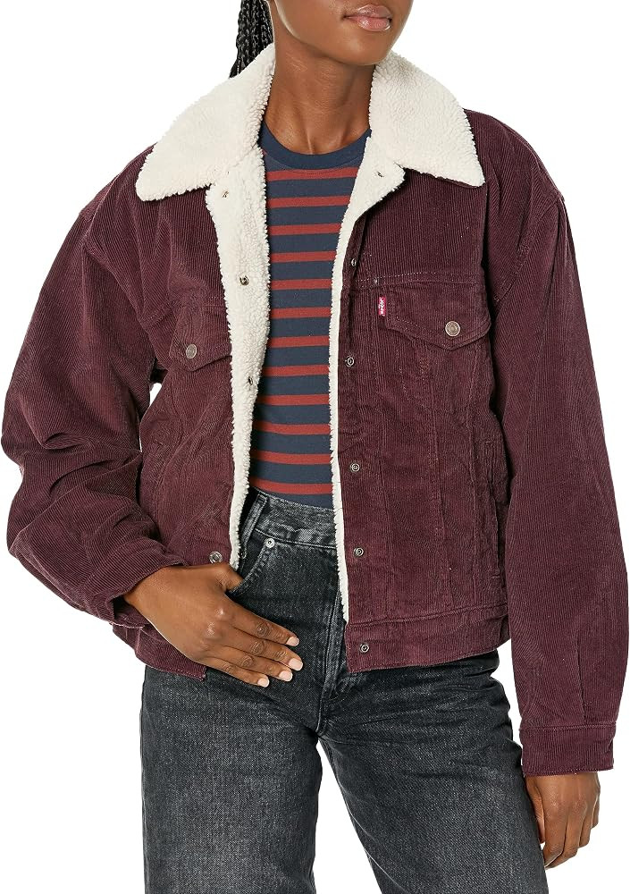 Levi's Women's 90s Sherpa Trucker Jacket (Standard and Plus) | Amazon (US)