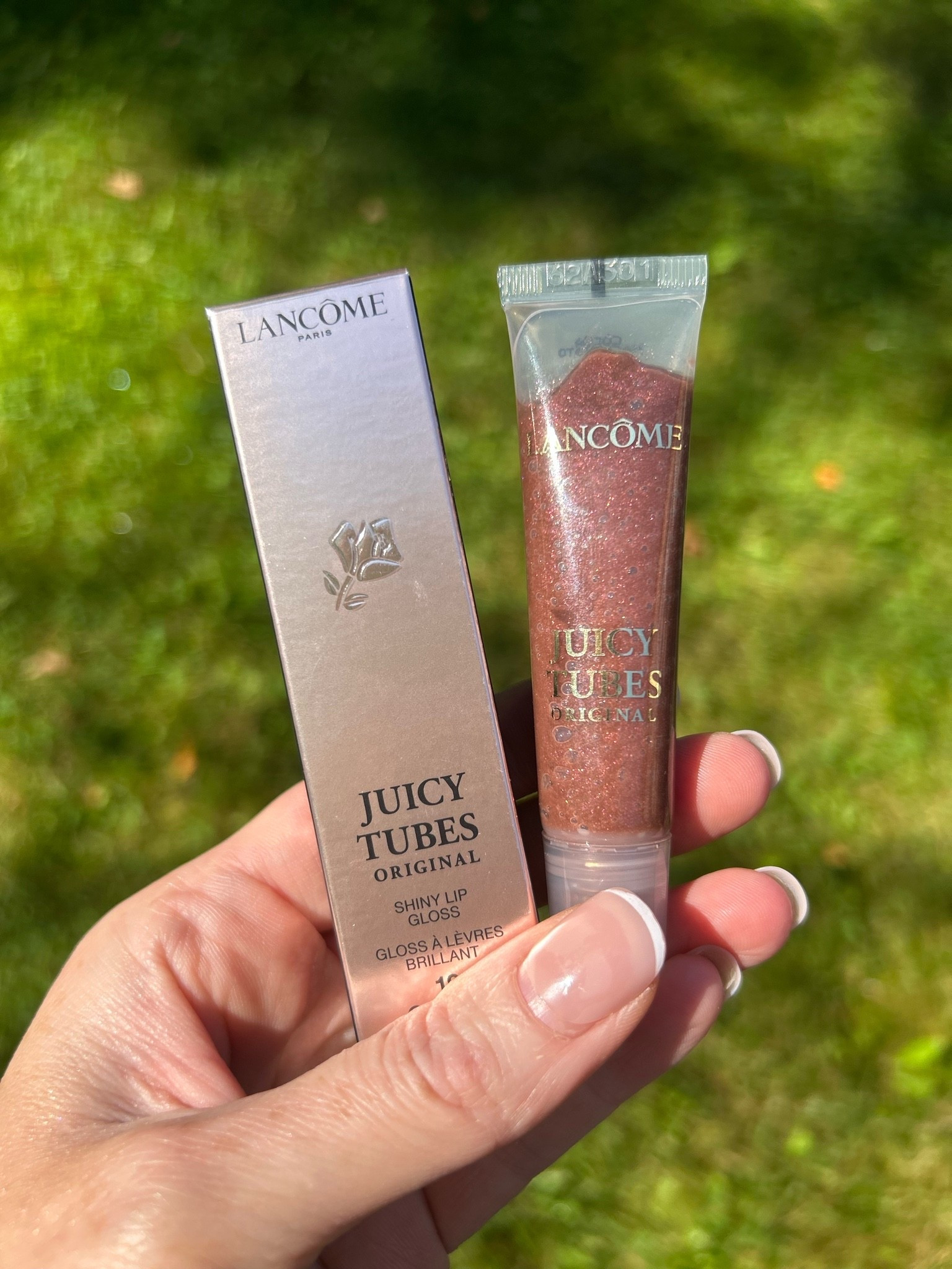 smells like chocolate heaven! Love the shimmer! Totally worth it and the correct fall colour!

#LTKfall #LTKbeauty #LTKdatenight