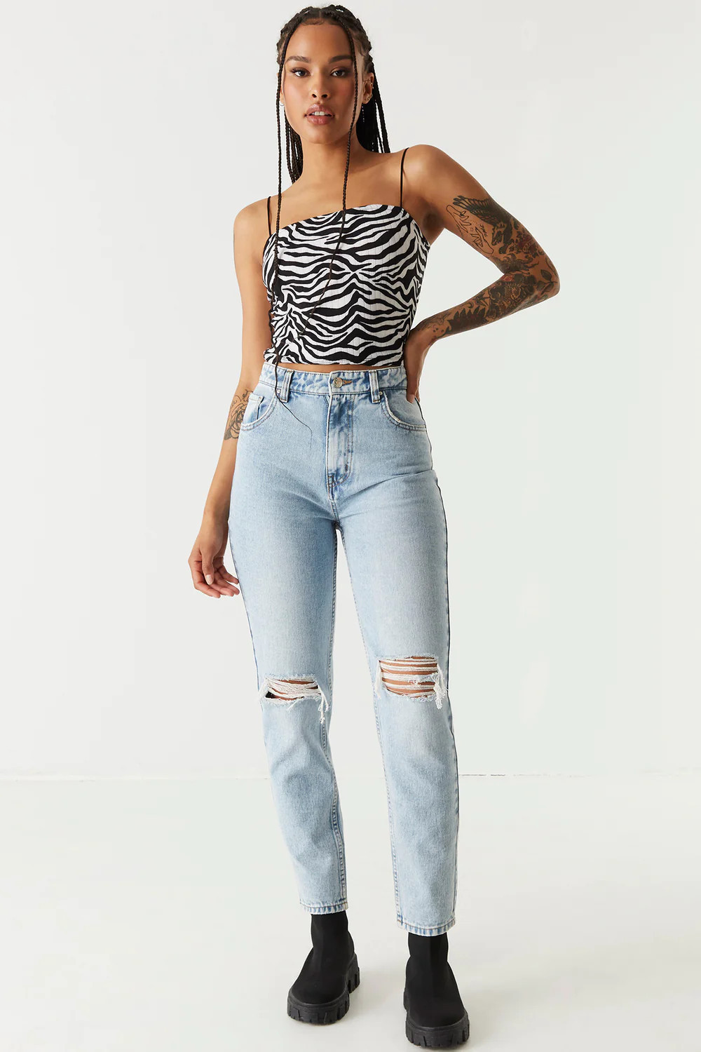 Refuge Ultra High-Rise Light Wash Distressed Mom Jean | Charlotte Russe