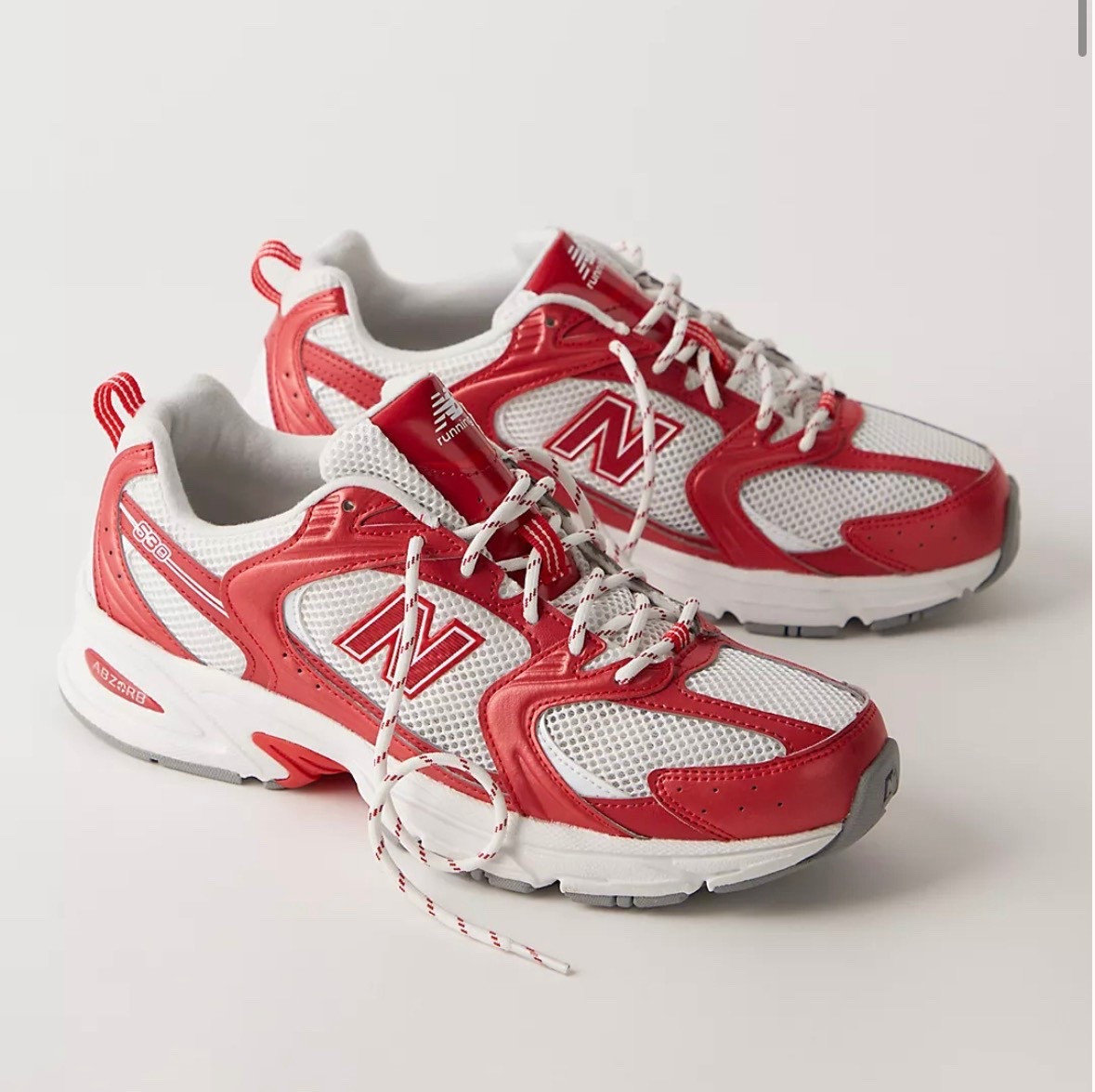 Red New Balance ❤️

#LTKfitnessgoals