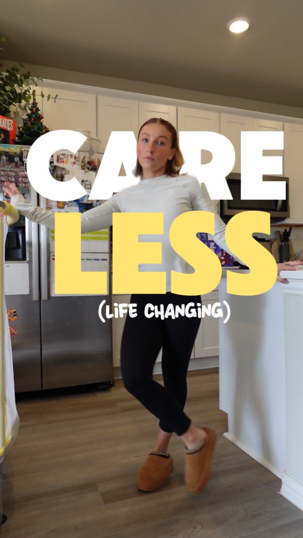 Your everyday, do-everything outfit 🤍

This is the kind of athleisure I live in… school drop off, errands, quick run, workout, coffee run, couch time… all of it. Pieces that feel put together but still comfortable enough to actually move in.

Gymshark Whitney Simmons leggings + a Lululemon long sleeve layered for easy movement, finished with Ugg slippers for that cozy, off-duty feel. It’s giving “I might work out… I might just romanticize my errands.”

The goal lately = outfits that support real life, not just look cute on camera.

#athleisureoutfit #everydayathleisure #momstyle #cozyoutfit #runningmom

#LTKActive #LTKmomlife #LTKootd