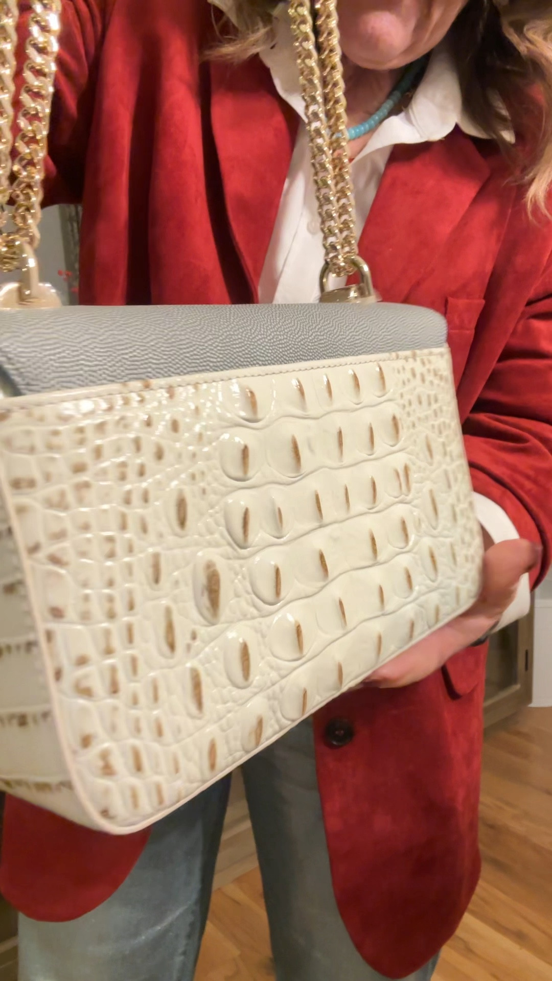 New bag alert! Will this be a gift for me? 

Gifts for her Brahmin bag winter purse 

#LTKItBag #LTKWatchNow #LTKOver40