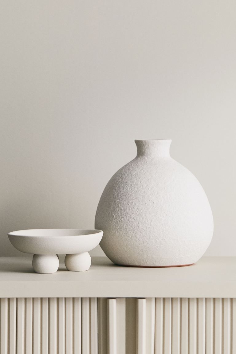 Small Terracotta Vase - White - Home All | H&M CA | H&M (US + CA)