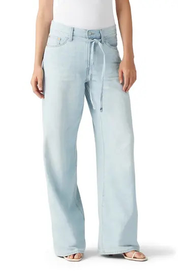 Levi's XL Straight Leg Jeans in Luxury Trip at Nordstrom Rack, Size 28 X 31 | Nordstrom Rack