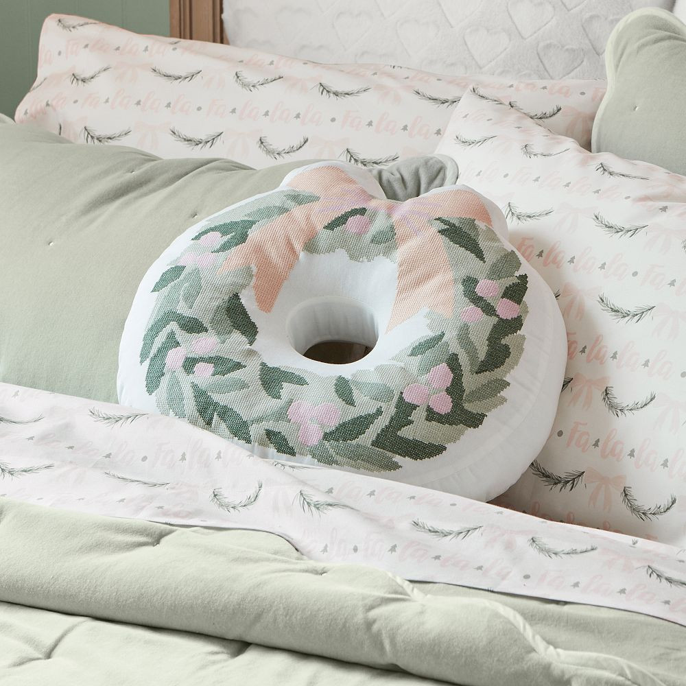 Sweet Wreath Pillow | Pottery Barn Teen