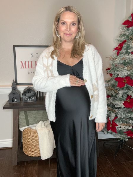 30% off this holiday sweater at Target through Saturday!! I sized up to a medium at 35+ weeks pregnant. My slip dress is also from Target and so are my heels!! 

Holiday dress, holiday outfits, Target style, Christmas outfit 

#LTKSeasonal #LTKbump #LTKHoliday