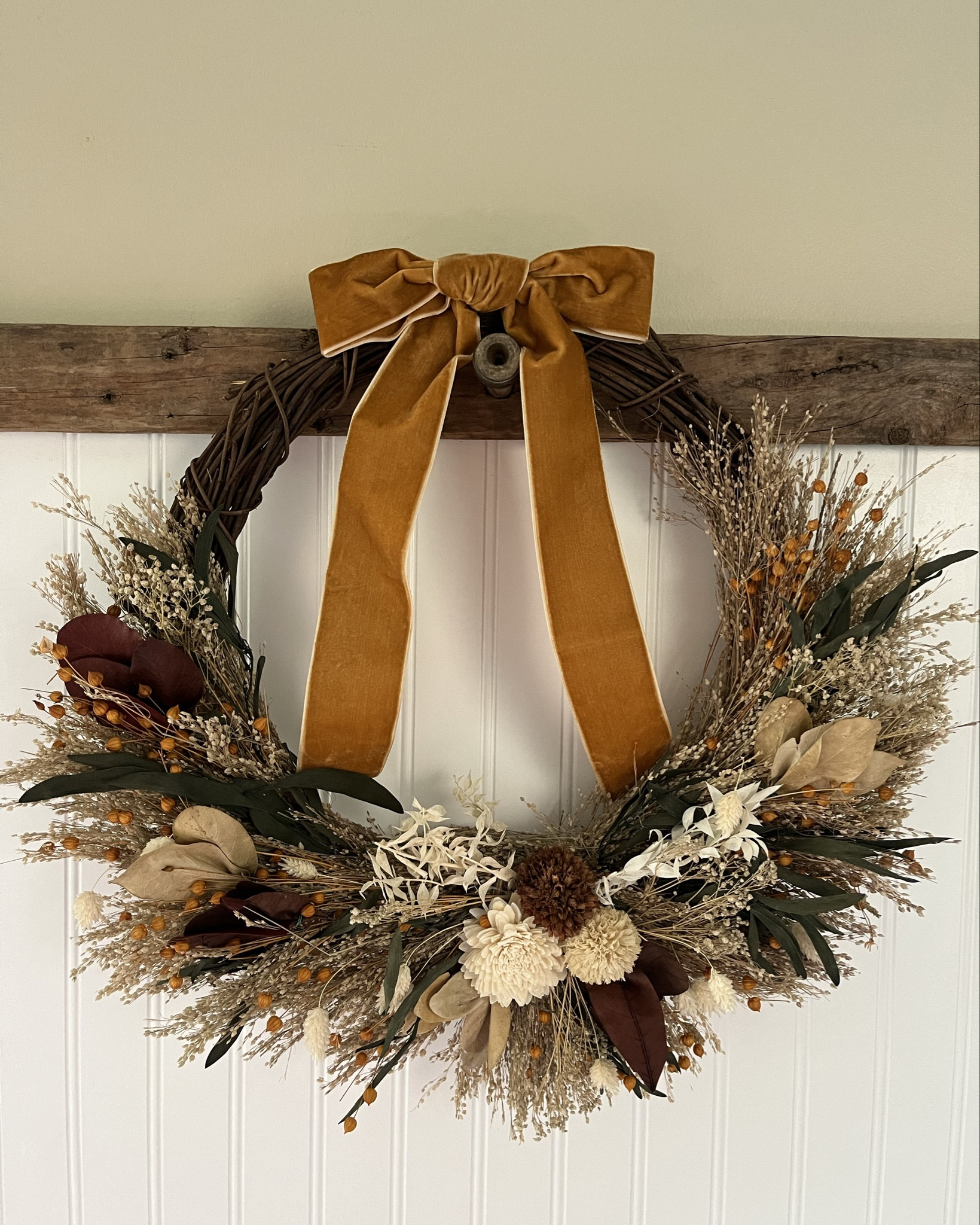 Can’t find a wreath bow you really L🎀VE?  Head to the Hair Accessories~ There are lots of pretty ones to choose from and more times than none they are even cheaper and better quality than those found in the wreath section! 

I love this velvet Gold one for Autumn!


#LTKStyleTip #LTKHome #LTKSeasonal