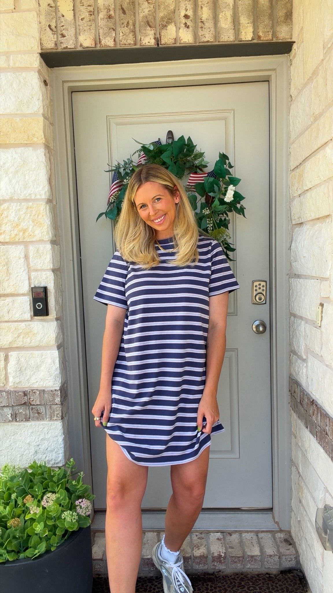 Today’s mom fit is on sale for $8✨

#LTKootd #LTKmomlife #LTKSaleAlert