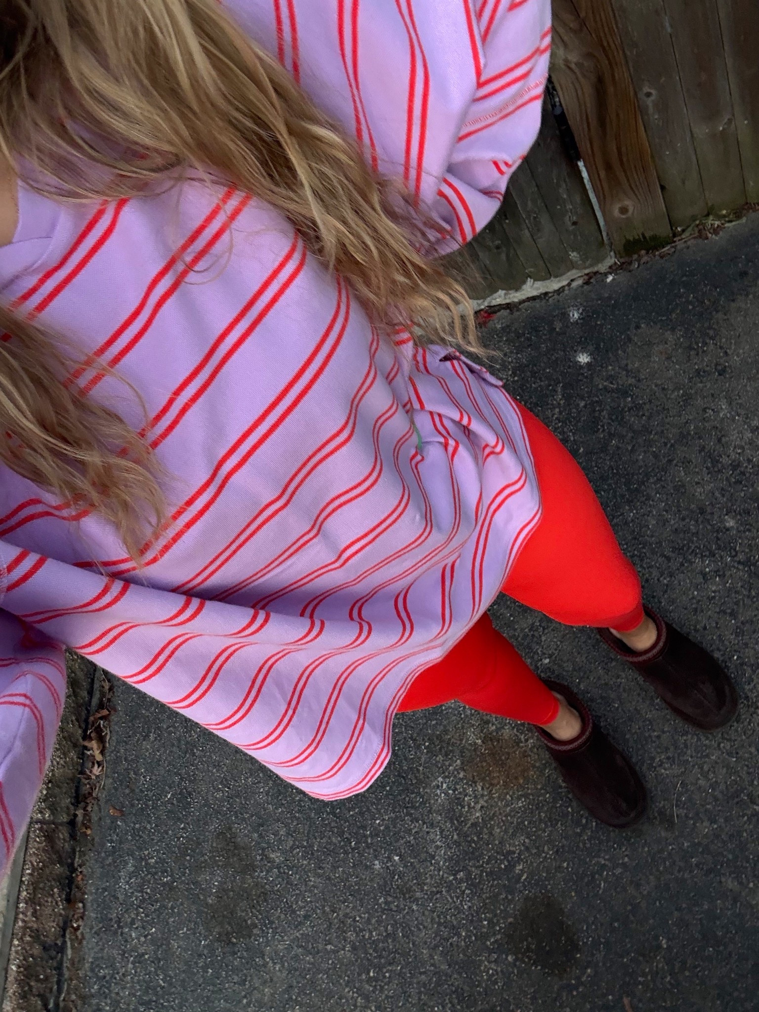 In love with this outfit😍

#springoutfit #aerie #americaneagle #ugg #uggslippers #spring #leggings

#LTKActive #LTKfitnessgoals #LTKootd