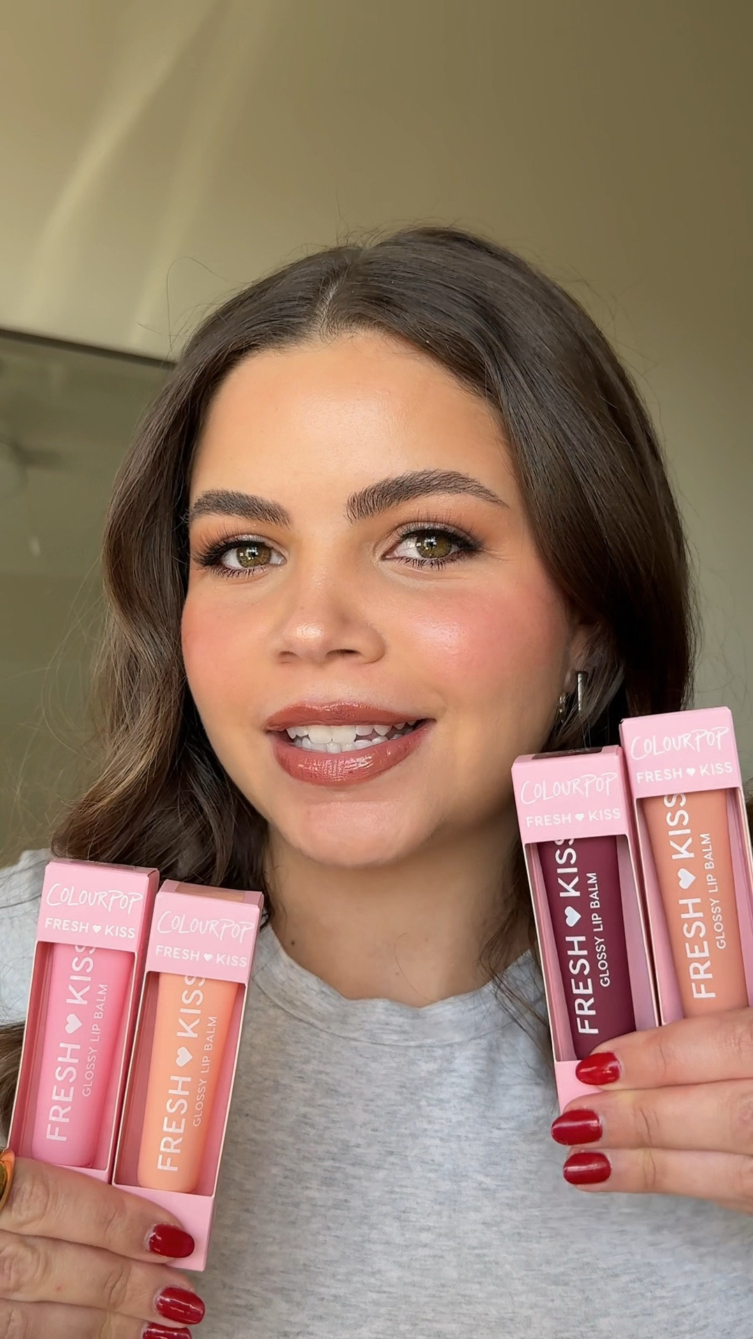 NEW GLOSSY LIP BALM from Colourpop! 👄✨

affordable makeup ~ lip balms ~ glossy lips ~ colourpop cosmetics 

#LTKWatchNow #LTKGiftGuide #LTKBeauty