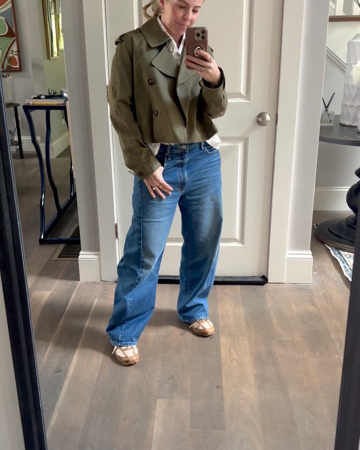 The cropped trench that is dominating NSale wish lists. It’s really nice in person. I kinda hoped it wouldn’t be since it’s not cheap, but the material is really nice and the cute is so cute. #nsale #nsale2025 #nordstromanniversarysale

#LTKOver40 #LTKPetite #LTKSaleAlert