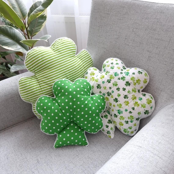 Shamrock Pillow St Patricks Day Deco Cushion Clover Green Pillow Farmhouse Decor Irish Pillow | Etsy (US)