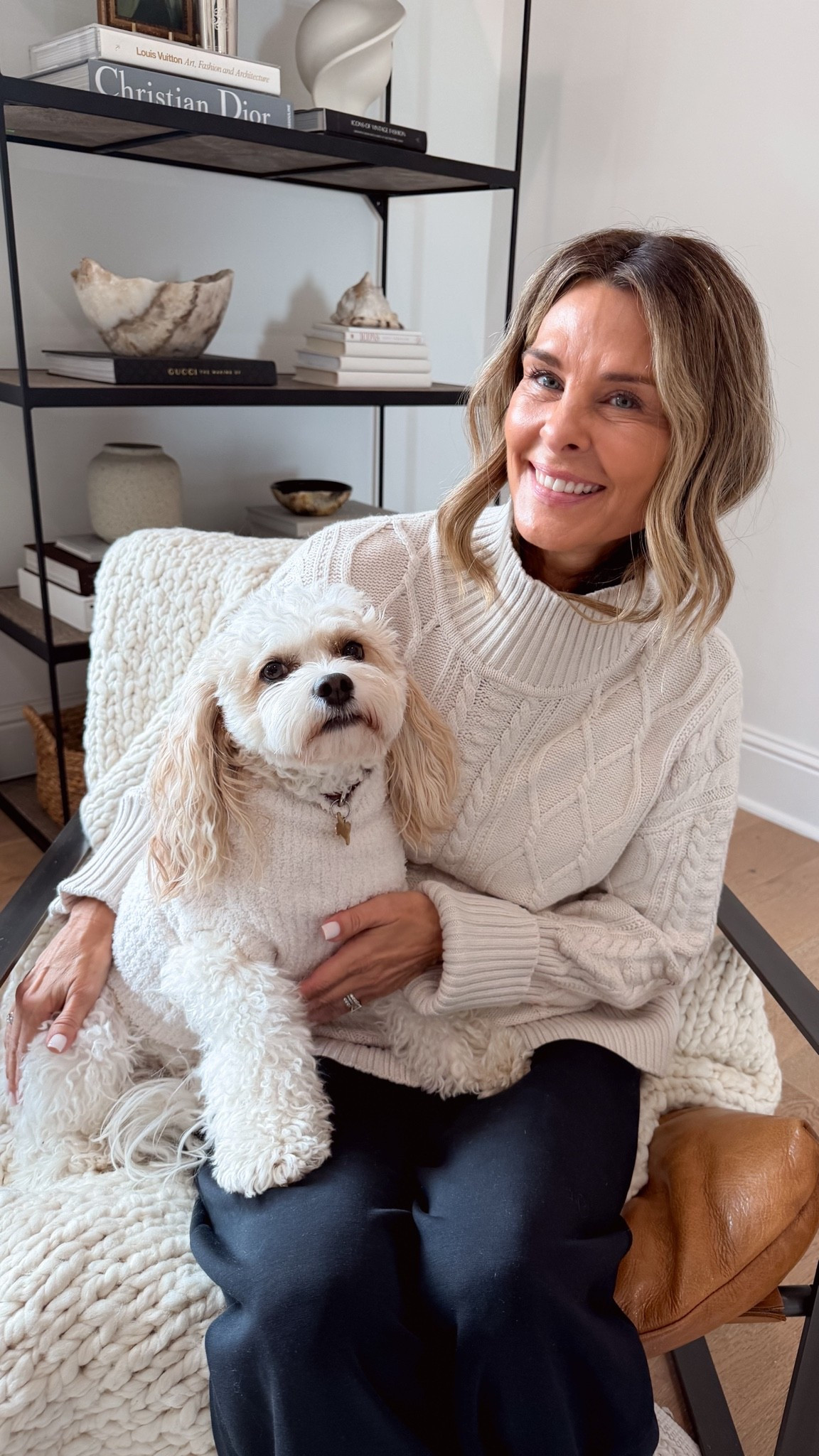 @Splendid x @cellajaneblog
-limited edition dog sweater 
-sweater is coming soon

Helping women over 50 elevate everyday style with chic, wearable high-low fashion.