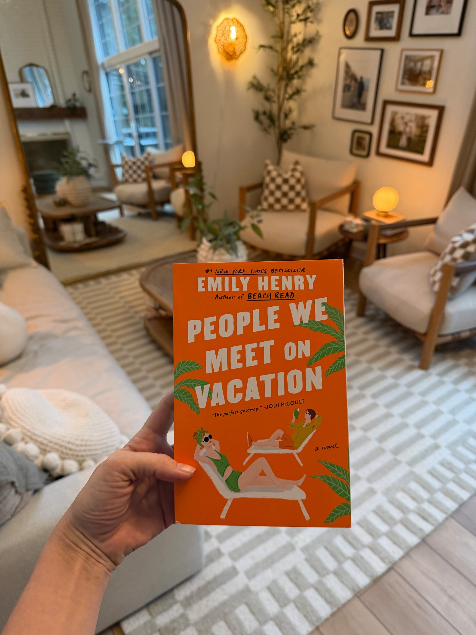 Such a cute romcom 🏝️ deff read the book before watching the movie!