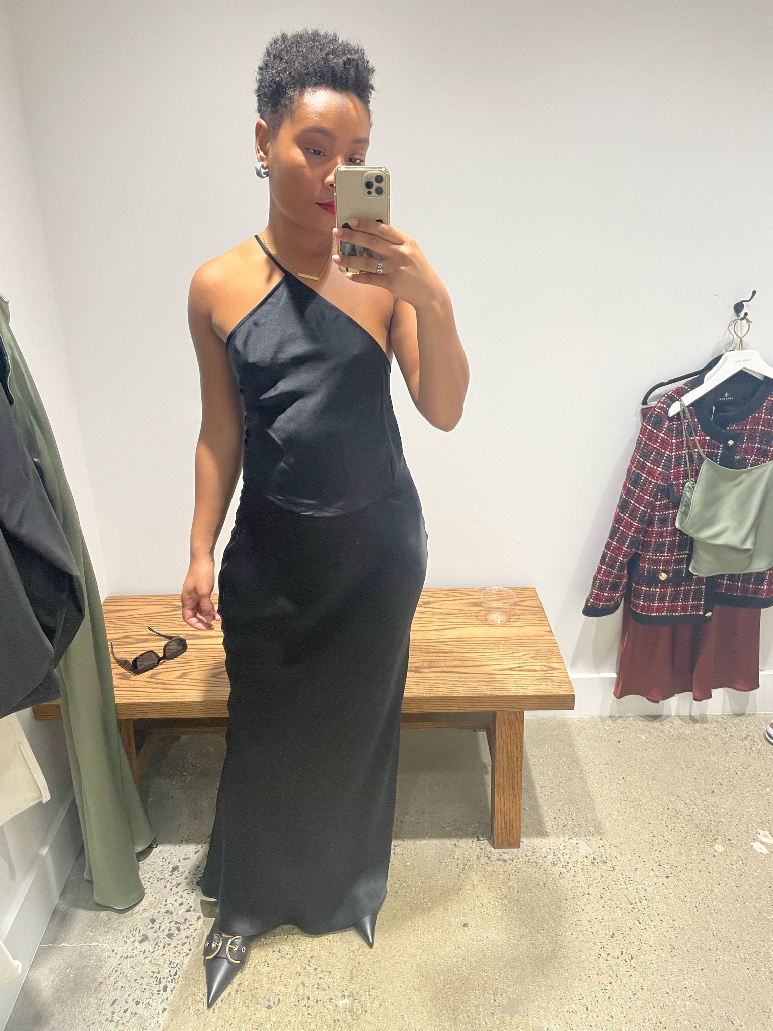 The one sleeve top in black and the maxi silk skirt is the perfect combo for a black tie event or #fallwedding! 

#Aninebing #falloutfits #fallwedding #falldress

#LTKSeasonal #LTKwedding #LTKU