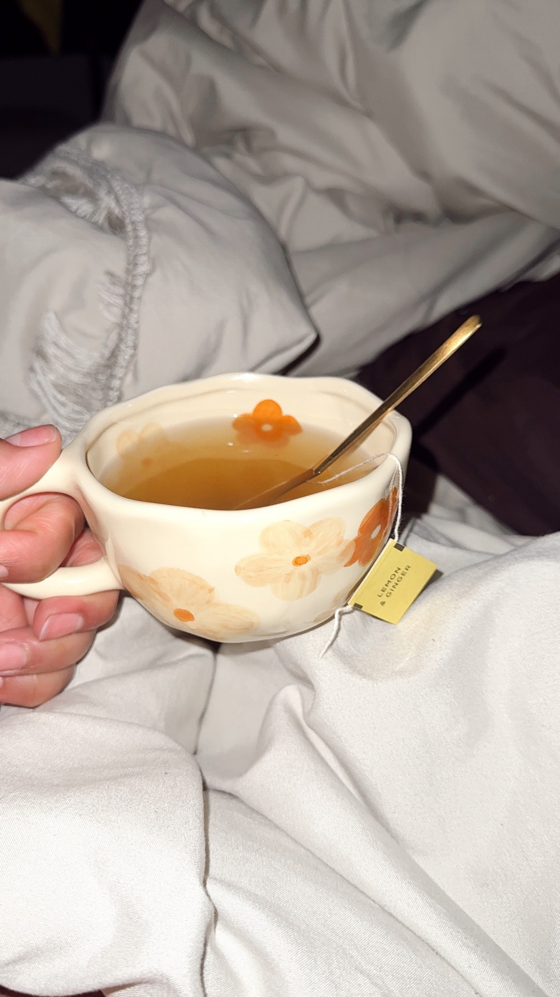 Feeling a bit under the weather lately 🫖 so it’s been tea all day — but how cute is this mug? ☁️✨ Found it on Amazon — comes in a set of 2 for under $20! Such a cozy little find 🤍

#teatime #amazonfinds #cozyvibes #tealover #mugcollection #amazonhome #fallvibes

#LTKU #LTKHome #LTKOver40