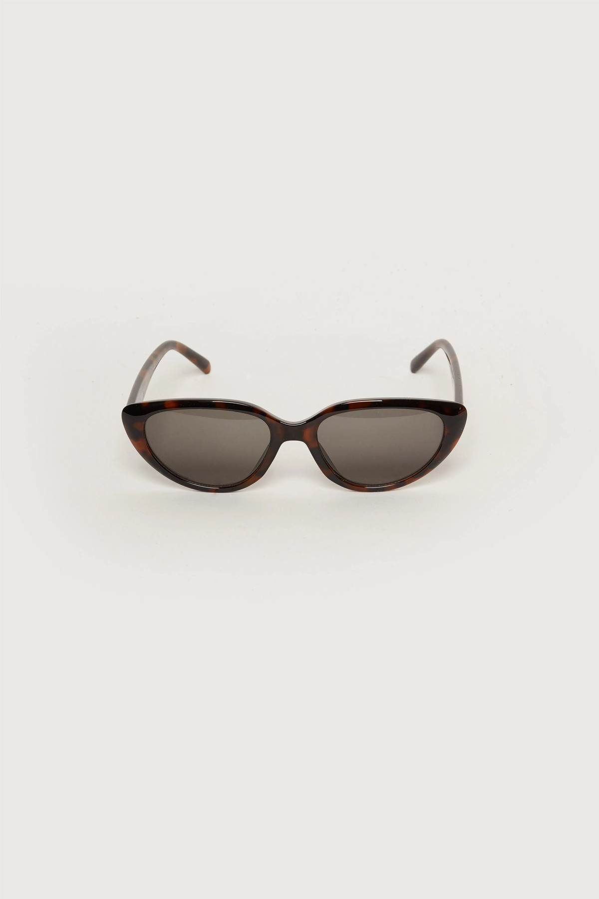 CAT EYE SUNGLASSES | OAK + FORT