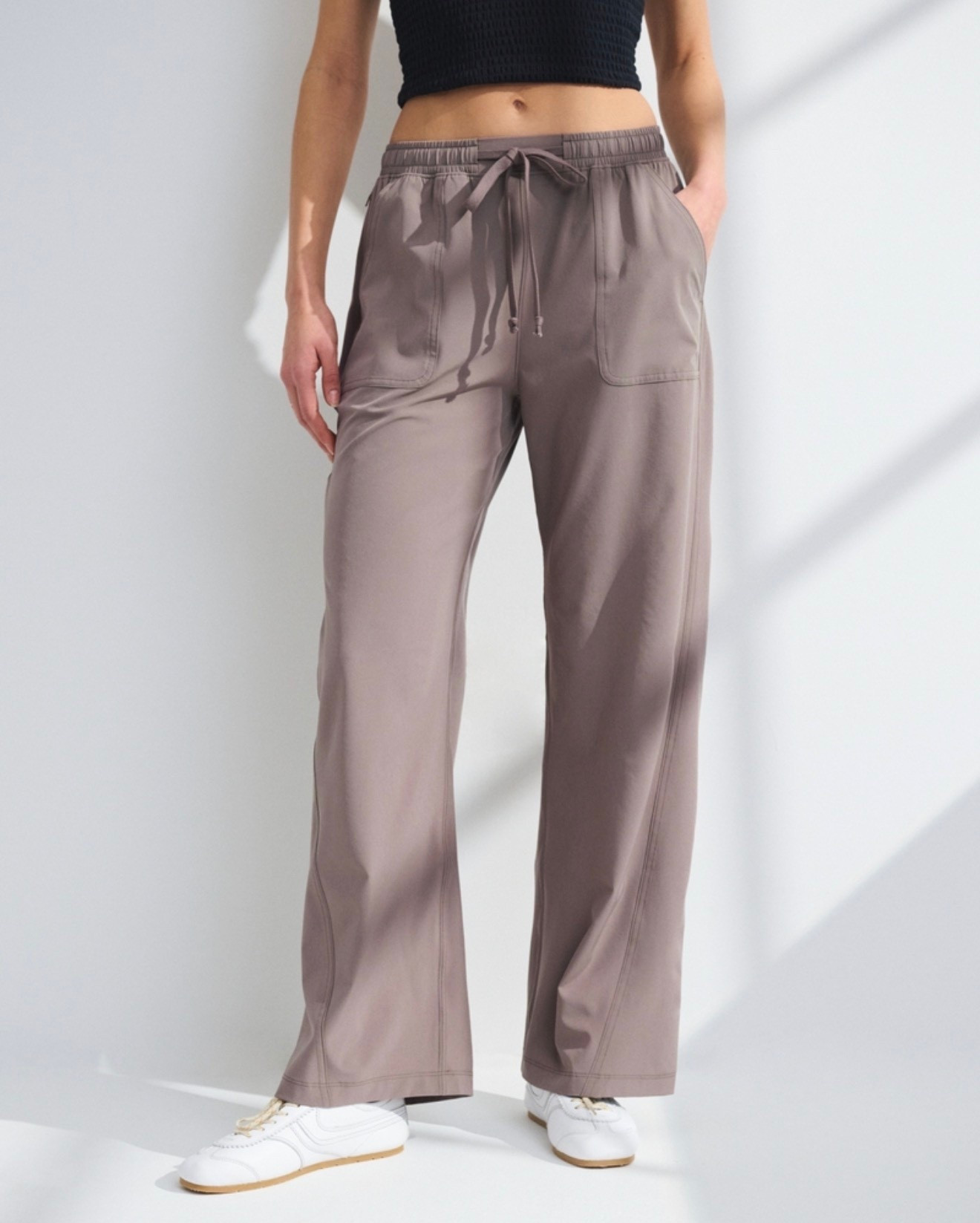 Active sweatpants, workout pants, jogger pants, tie waist pants, work pants

#LTKMidsize #LTKActive #LTKOver40