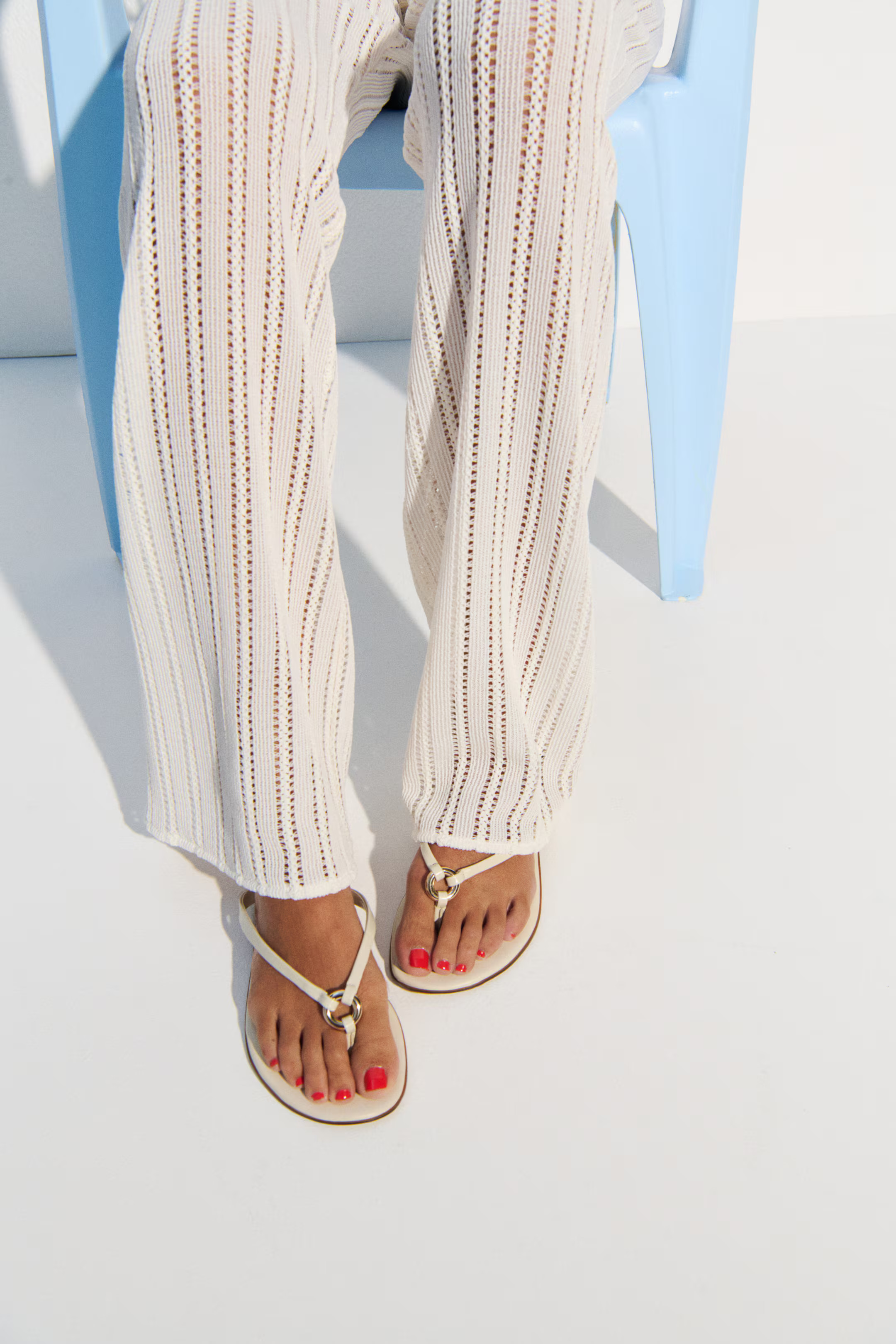 Ring-Detail Flip-Flops - Cream - Ladies | H&M US | H&M (US + CA)