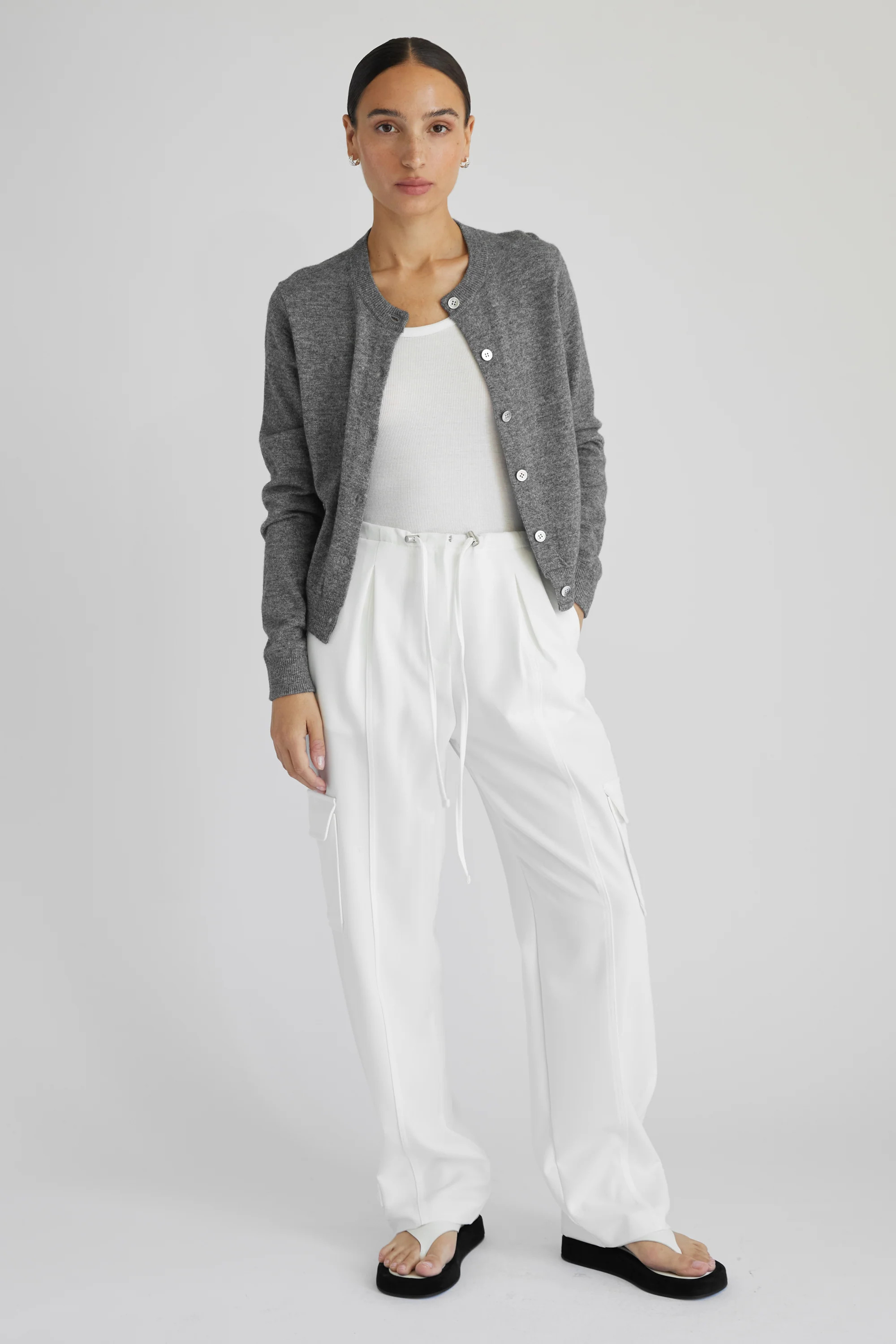 Classic Crew Wool Cardigan | Almina Concept