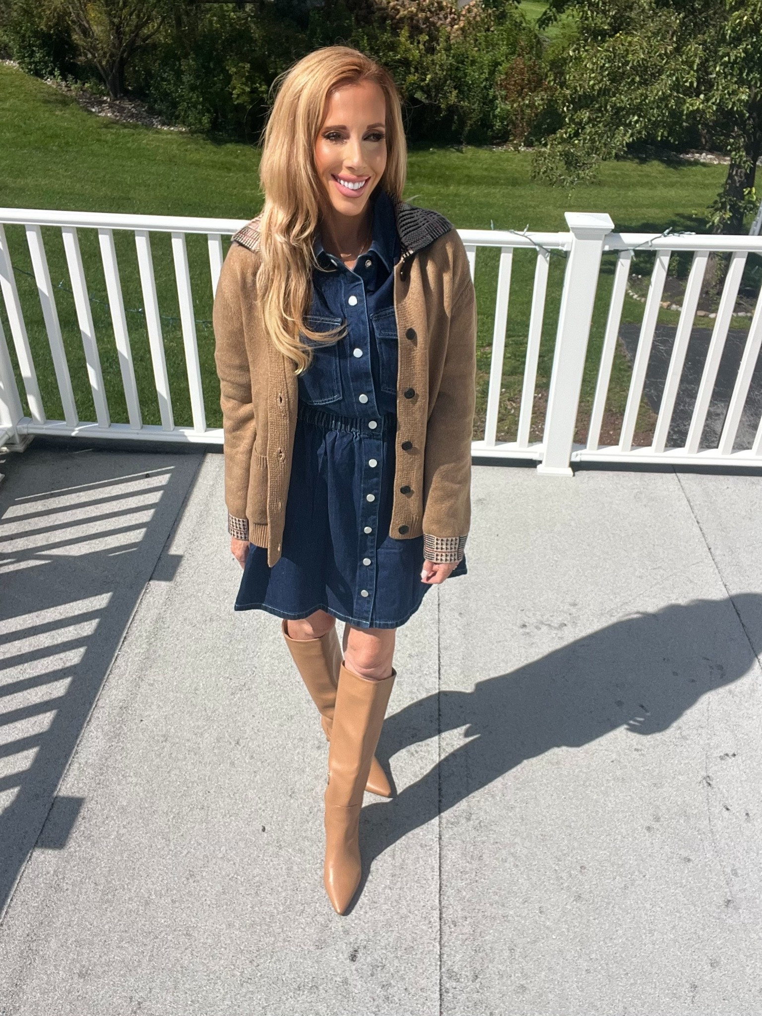 Beautiful camel cardigan with plaid trim ❤️

#LTKootd #LTKmomlife #LTKdayinmylife
