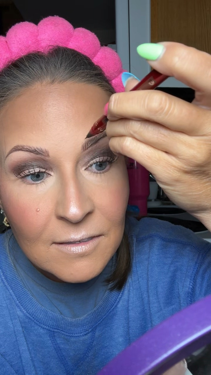 Shade: Light Brunette

#LTKgrwm #LTKBeauty