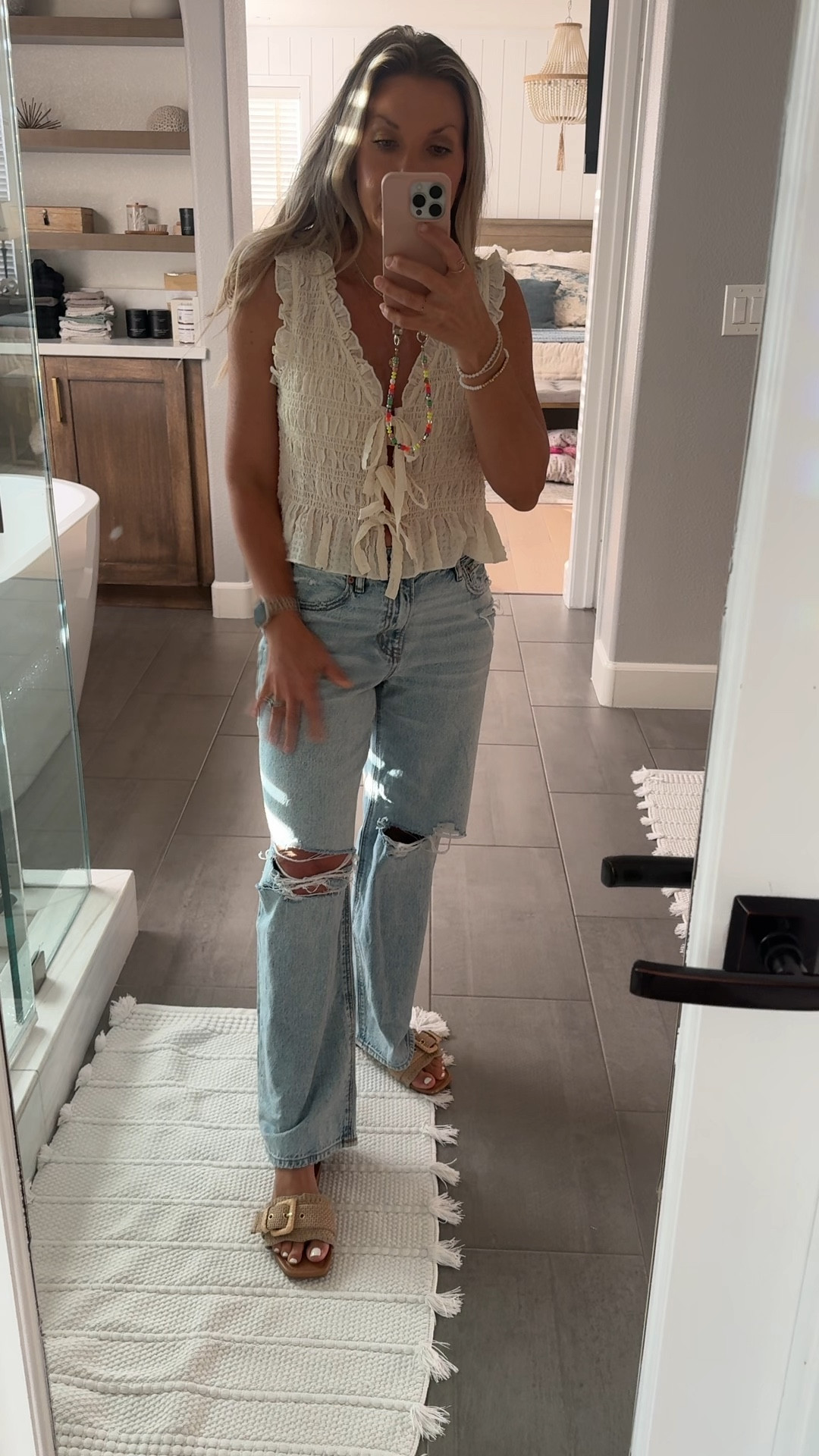 Cutest relaxed loose jeans and they are on SALE!!! Plus I’m loving this cute top. Perfect transition to fall when paired with a cute cardigan on denim jacket.

#LTKSaleAlert #LTKOver40 #LTKPetite