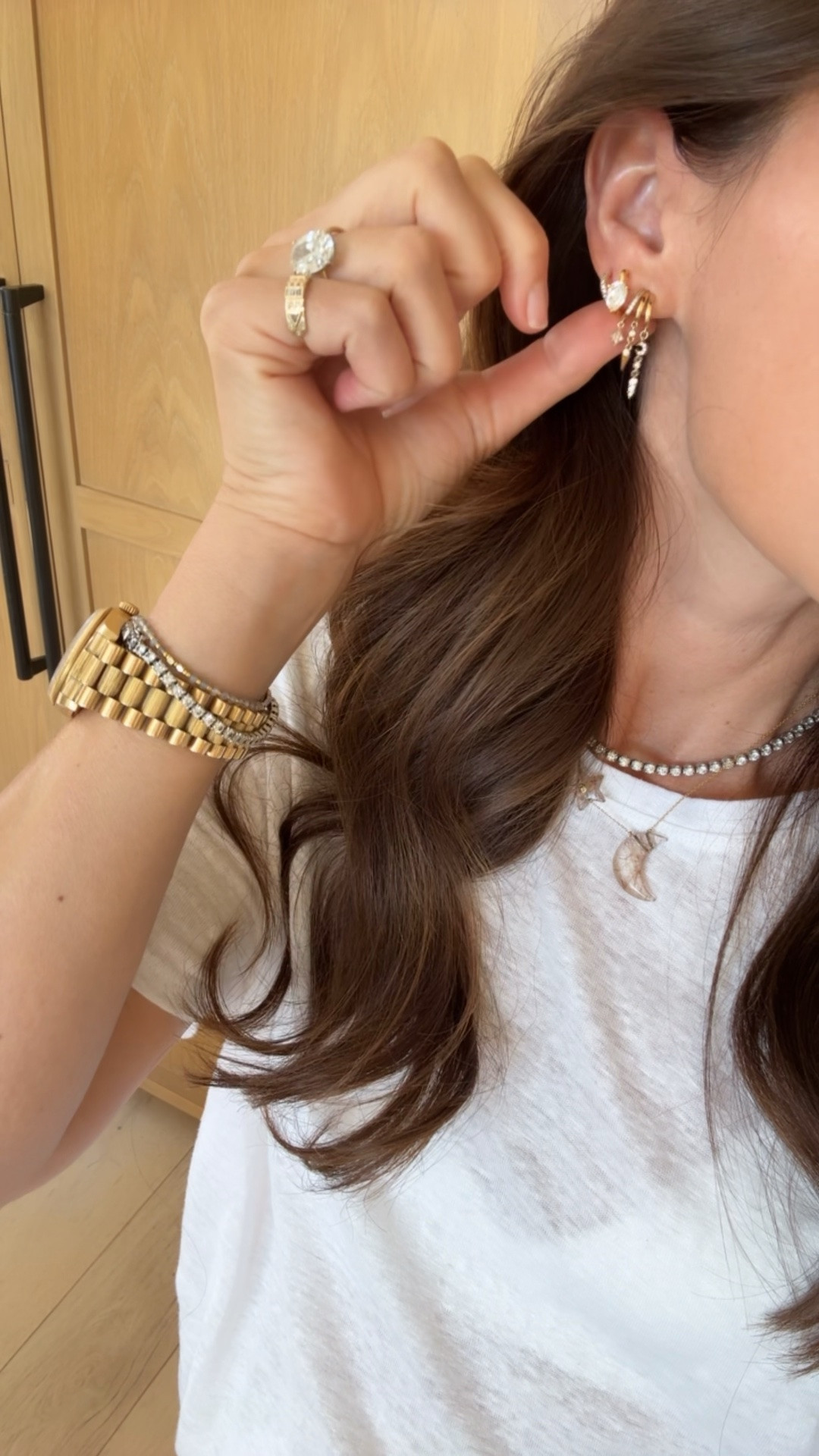 Low-tox outfit and earring stack! Wearing smalls 🙋🏻‍♀️

#LTKootd