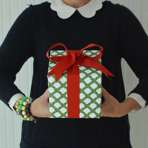 Boxwood Lattice Gift Wrap | Cailini Coastal