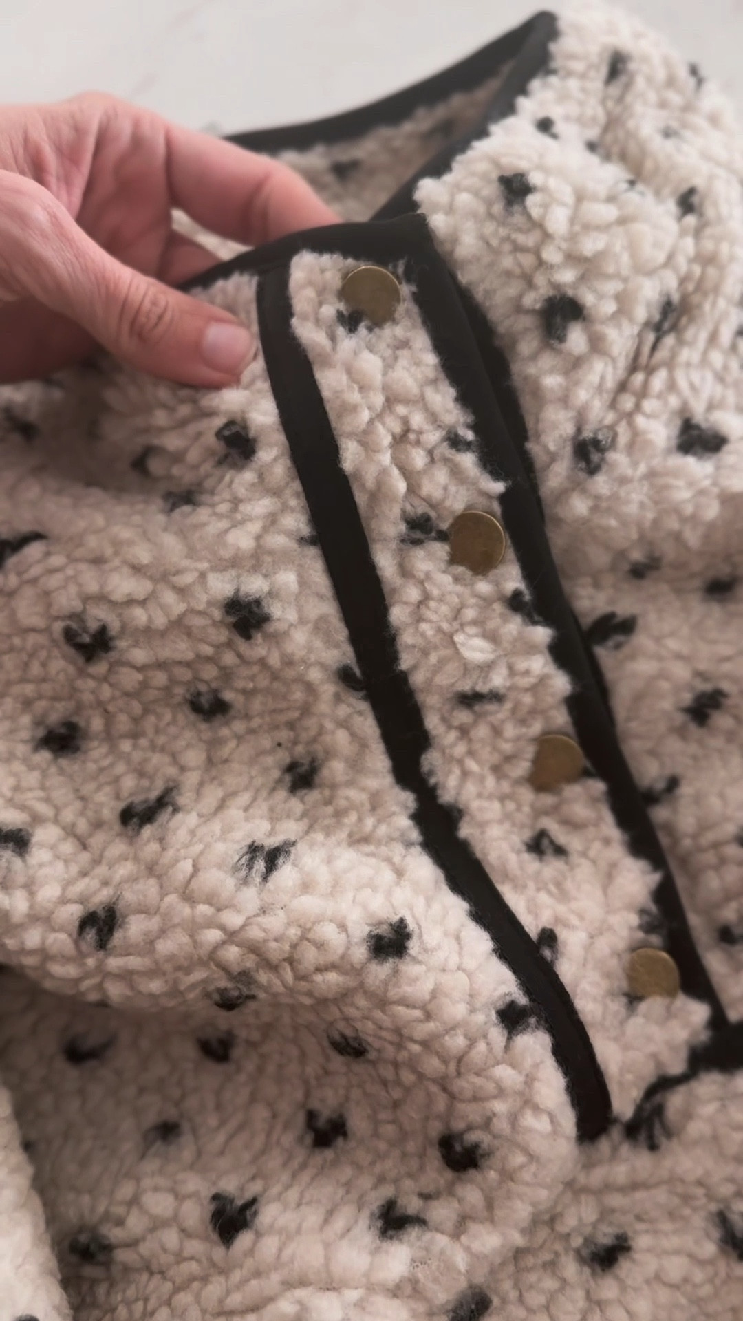 vital amazon sherpa 

#LTKmomlife #LTKdayinmylife #LTKootd