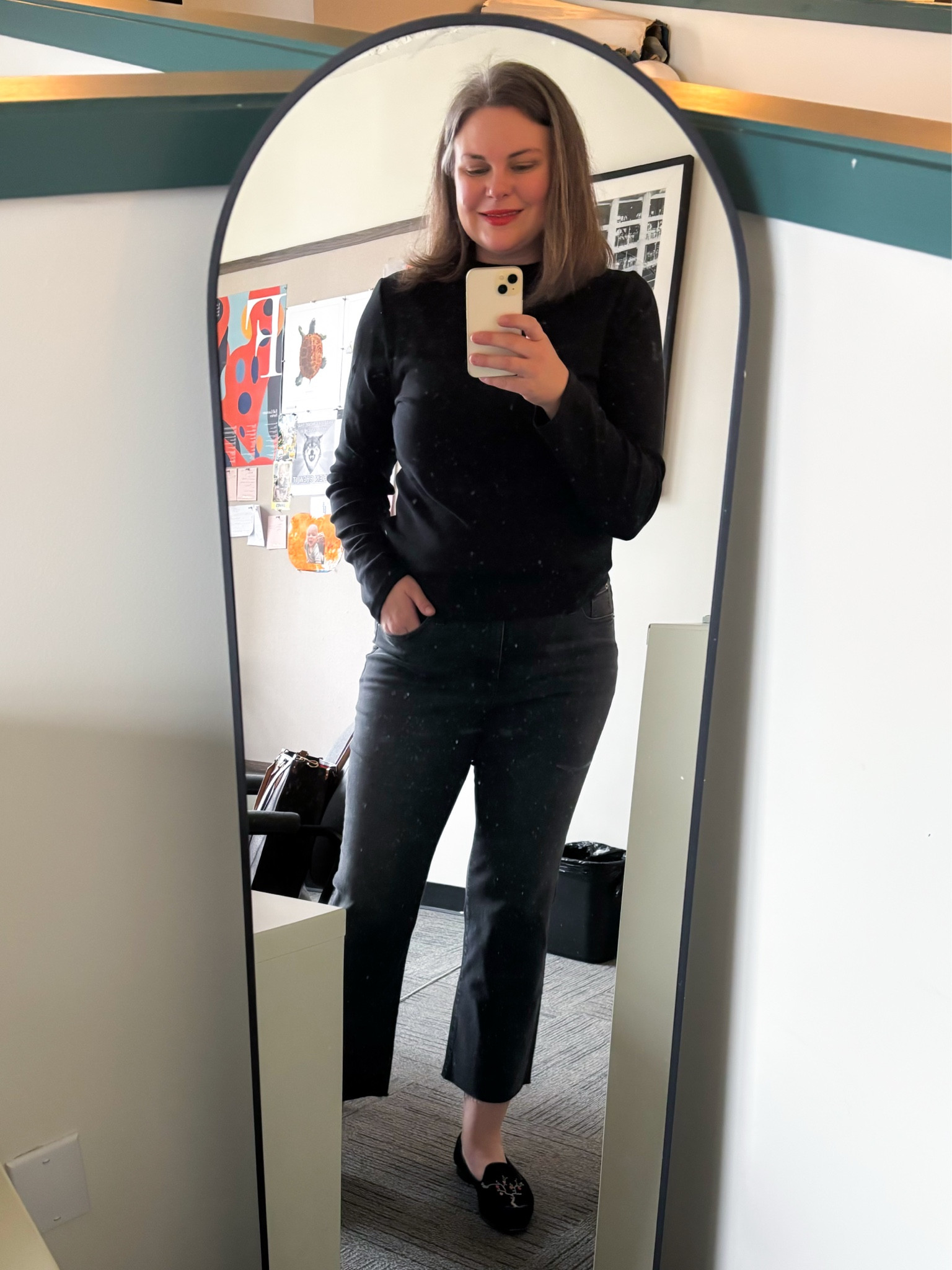 What I wore to work today 📈🗂️

#LTKSaleAlert #LTKFindsUnder50 #LTKCyberWeek