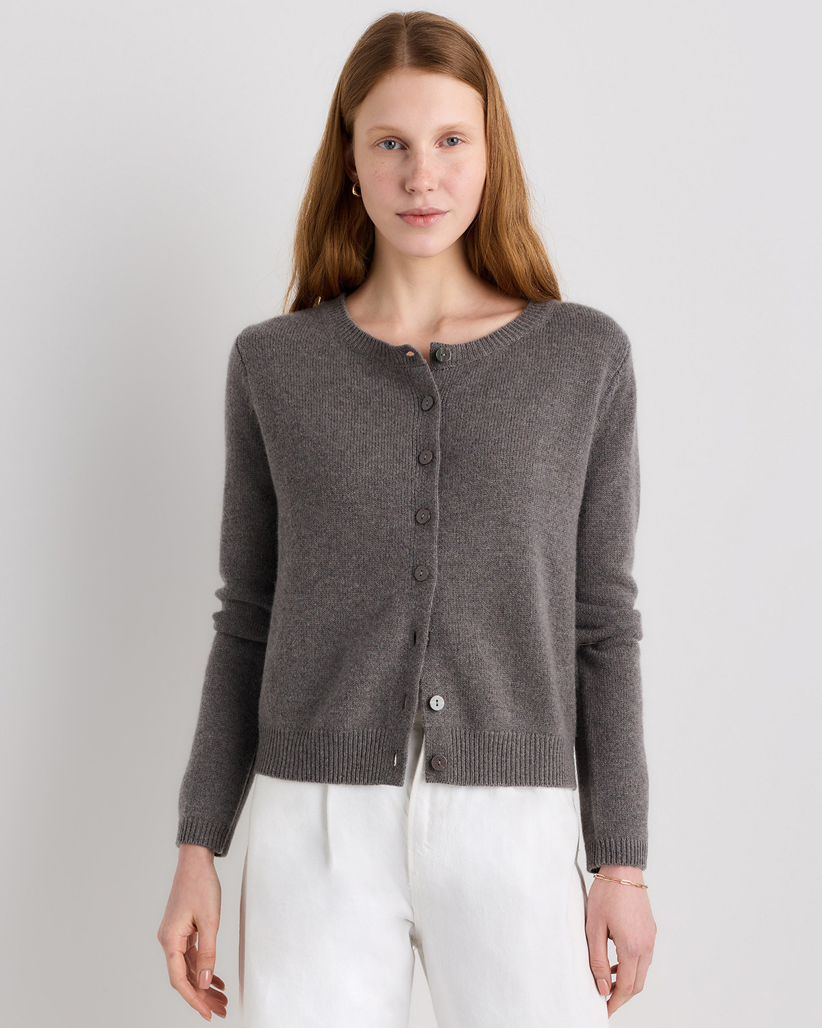 Quince | Women's Mongolian Cashmere Cropped Crew Cardigan Sweater in Heather Grey, Size Medium | Quince