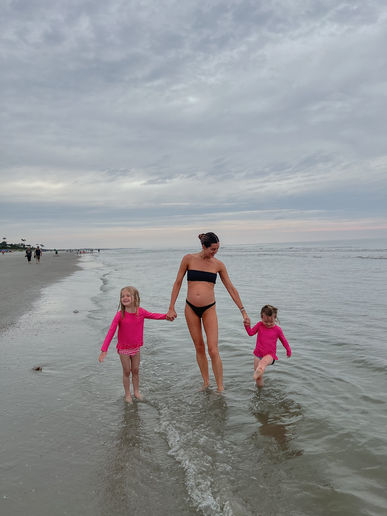 beach for hours 👧 🤰 #LTKmaternity #LTKbump #LTKvacationoutfits