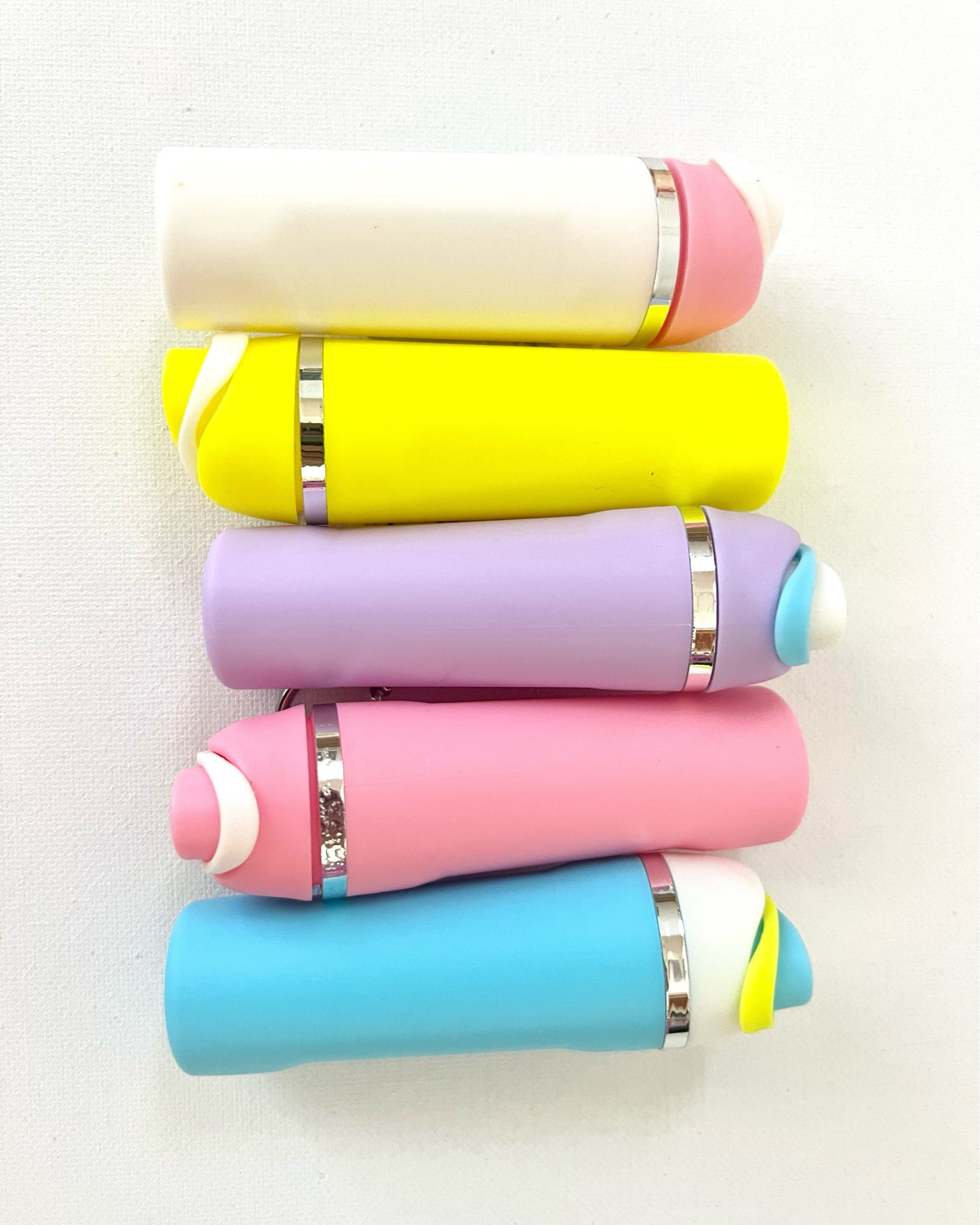 Sip Sip Hooray! ✨💖🎄🎉
… tiny Owalas? Yes please! How cute are these!?! (Perfect for Elf Season - swipe! They also serve as keychains and can hold a chapstick!) Stanley has also recently put out minis as ornaments, linking all here!

This post and account have no affiliation with the original red elf brand.

#LTKKids #LTKGiftGuide #LTKHoliday