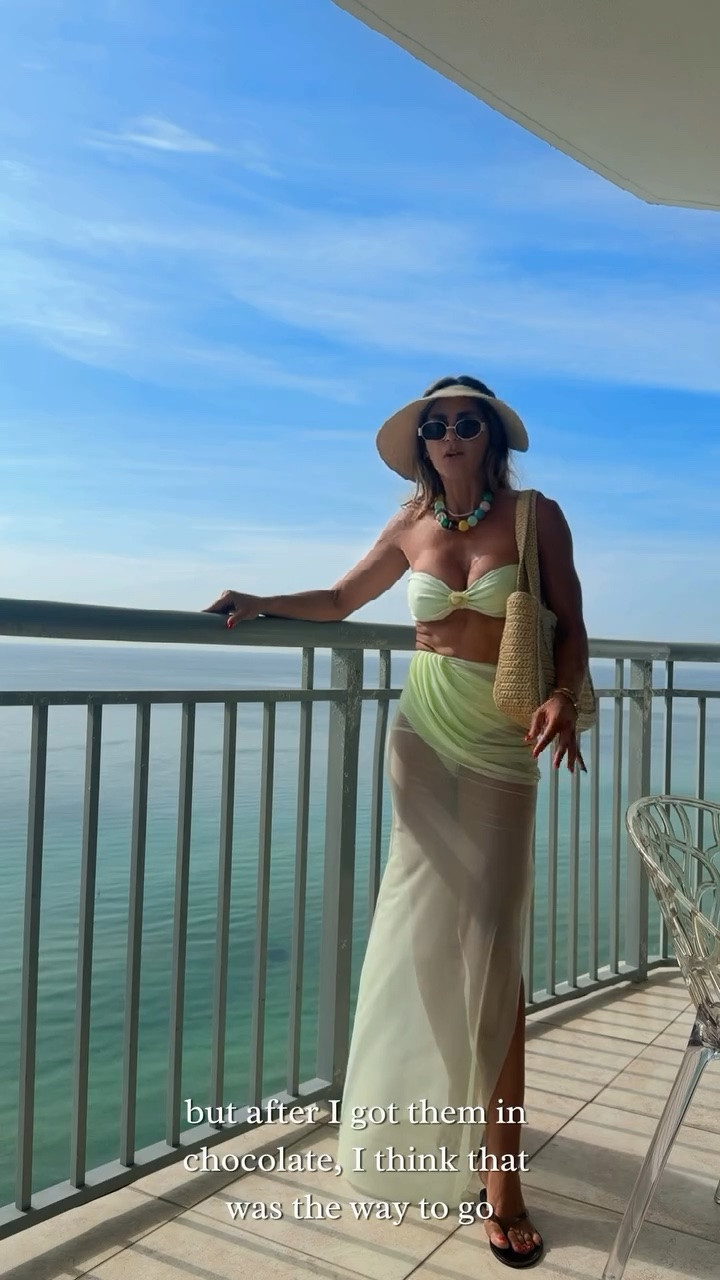 I said it, I meant it, and my closet full of coordinated two-pieces is living proof I don’t believe myself. There’s just something about a top and bottom that were made for each other… unlike my budget.

Comment SET if you want the outfit details 🤍

#matchingsets #resortwear #momstyle #miamistyle #summeroutfits
