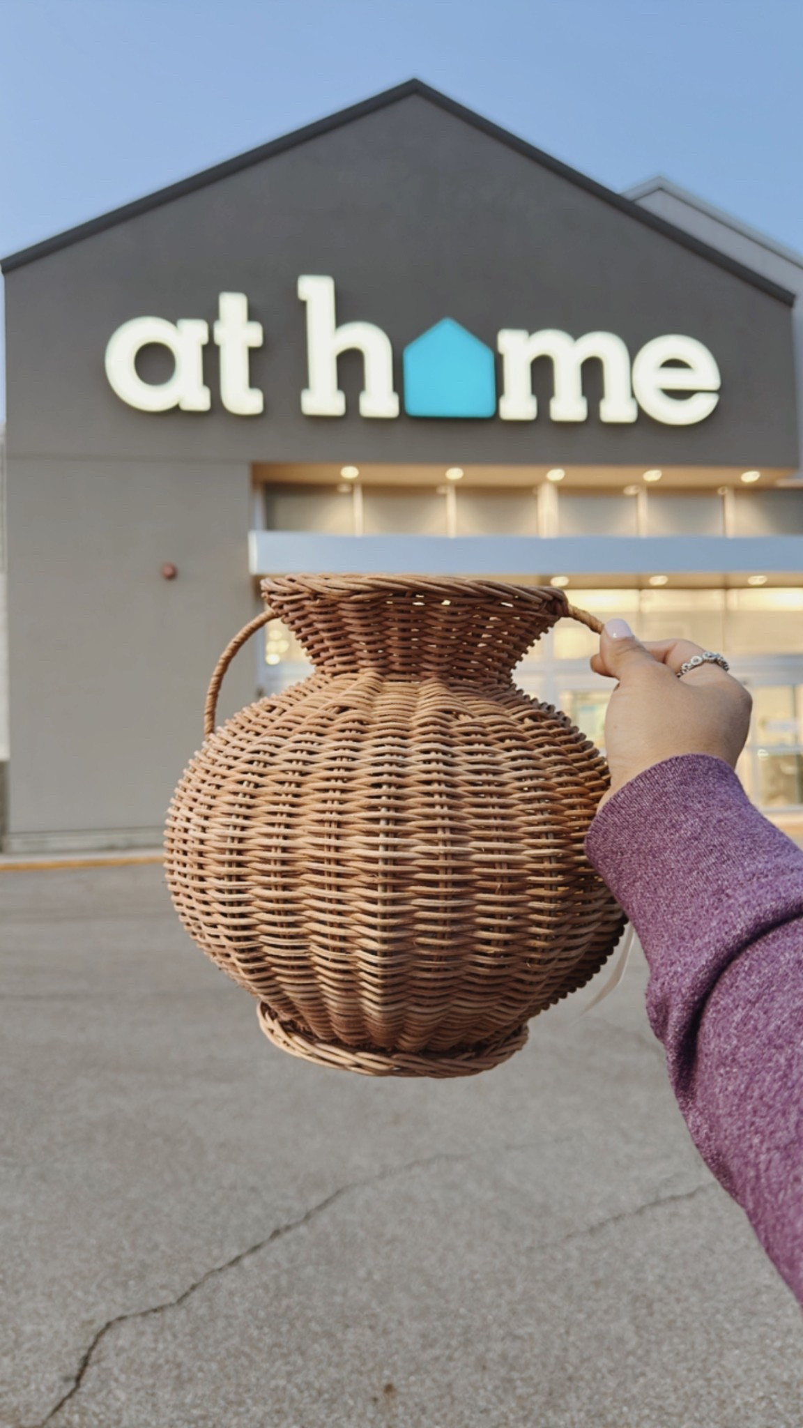 Wood Rattan vase 🤎

#LTKSeasonal #LTKStyleTip #LTKHome