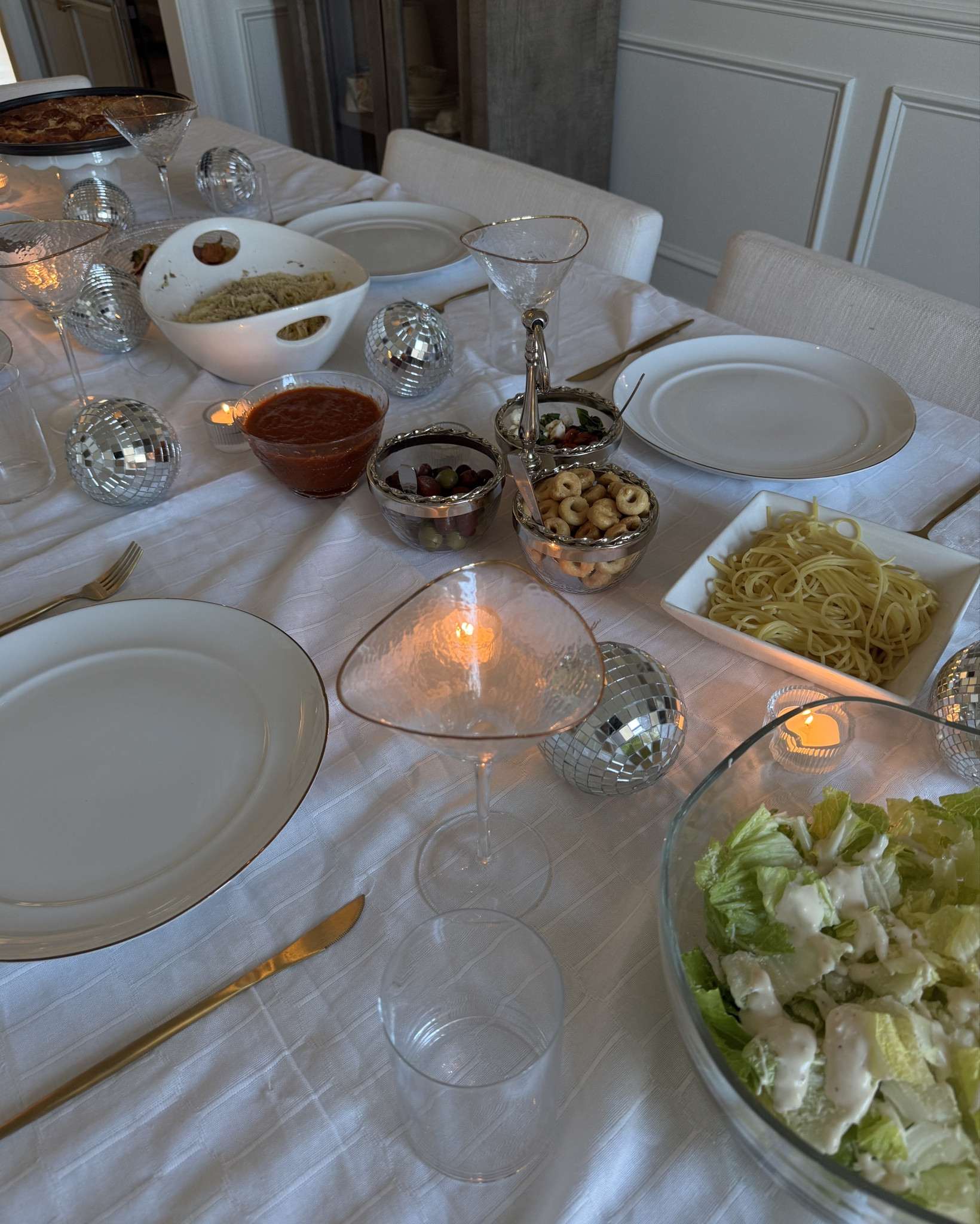 Weekly recap! We’re welcoming 2026 with tons of changes and I couldn’t be more excited! I’m determined to make my vision board a reality ✨

#LTKFindsUnder50 #LTKHome #LTKootd