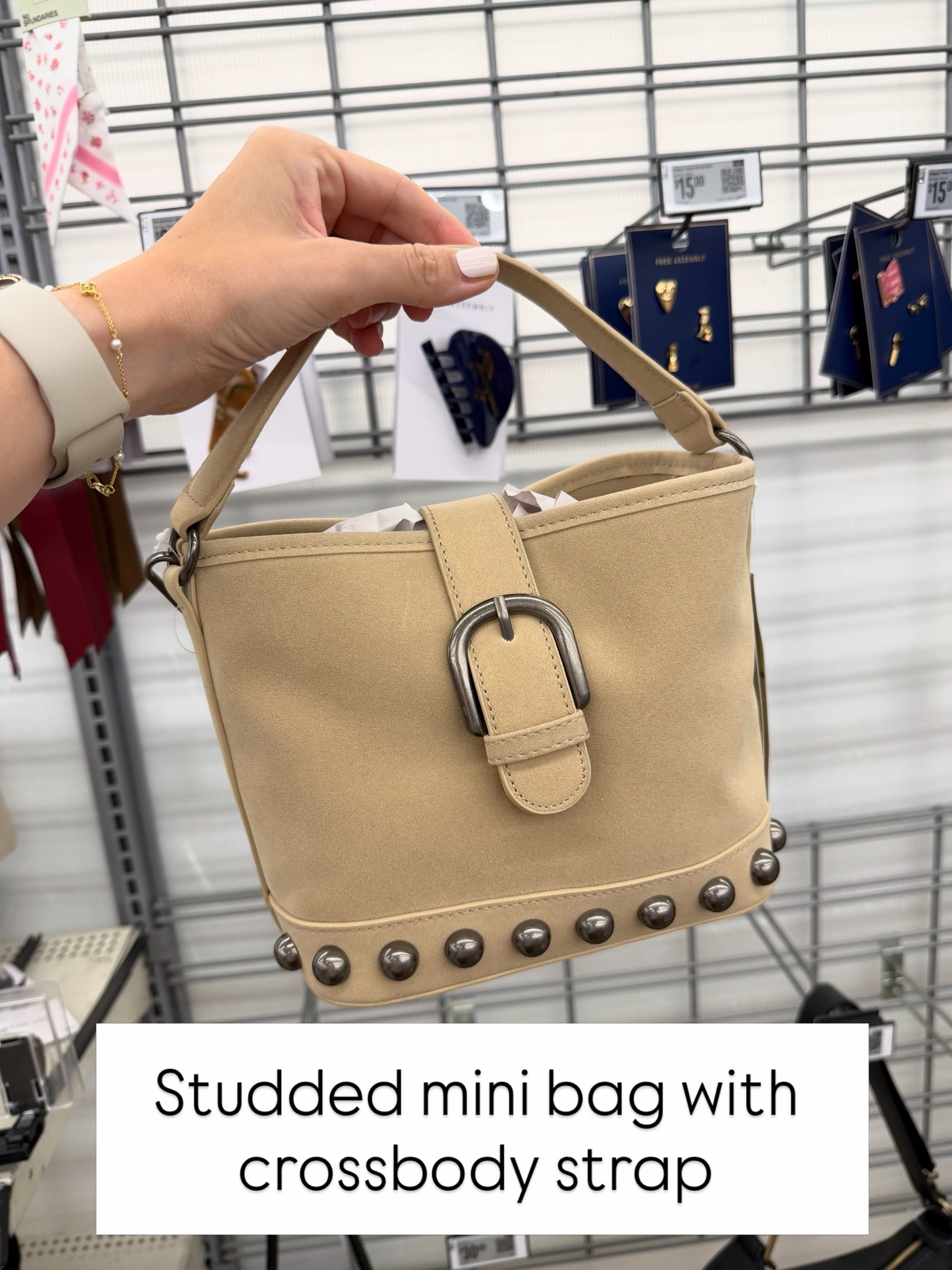 Love the size and shape of this mini bag at Walmart #walmartfashion