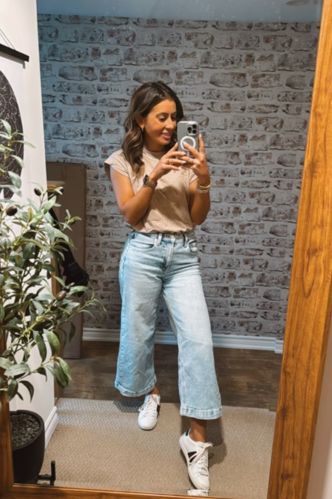 GAP is my go-to for jeans and this pair is perfect for the spring and summer months!



#LTKSeasonal #LTKworkwear #LTKsalealert