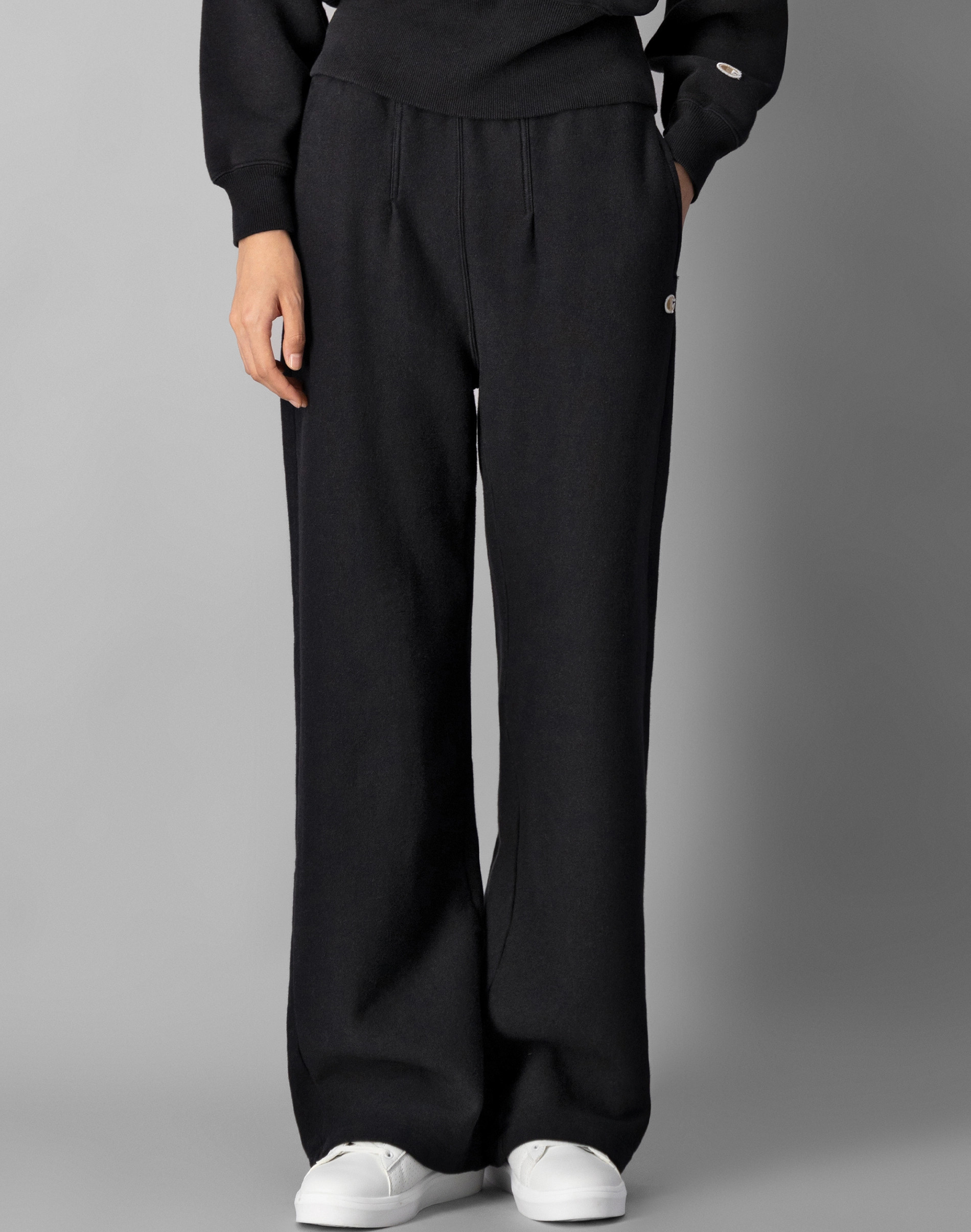 Reverse Weave Tailored High-Waist Sweatpants, 30" | ChampionUSA.com (Hanesbrands Inc.)