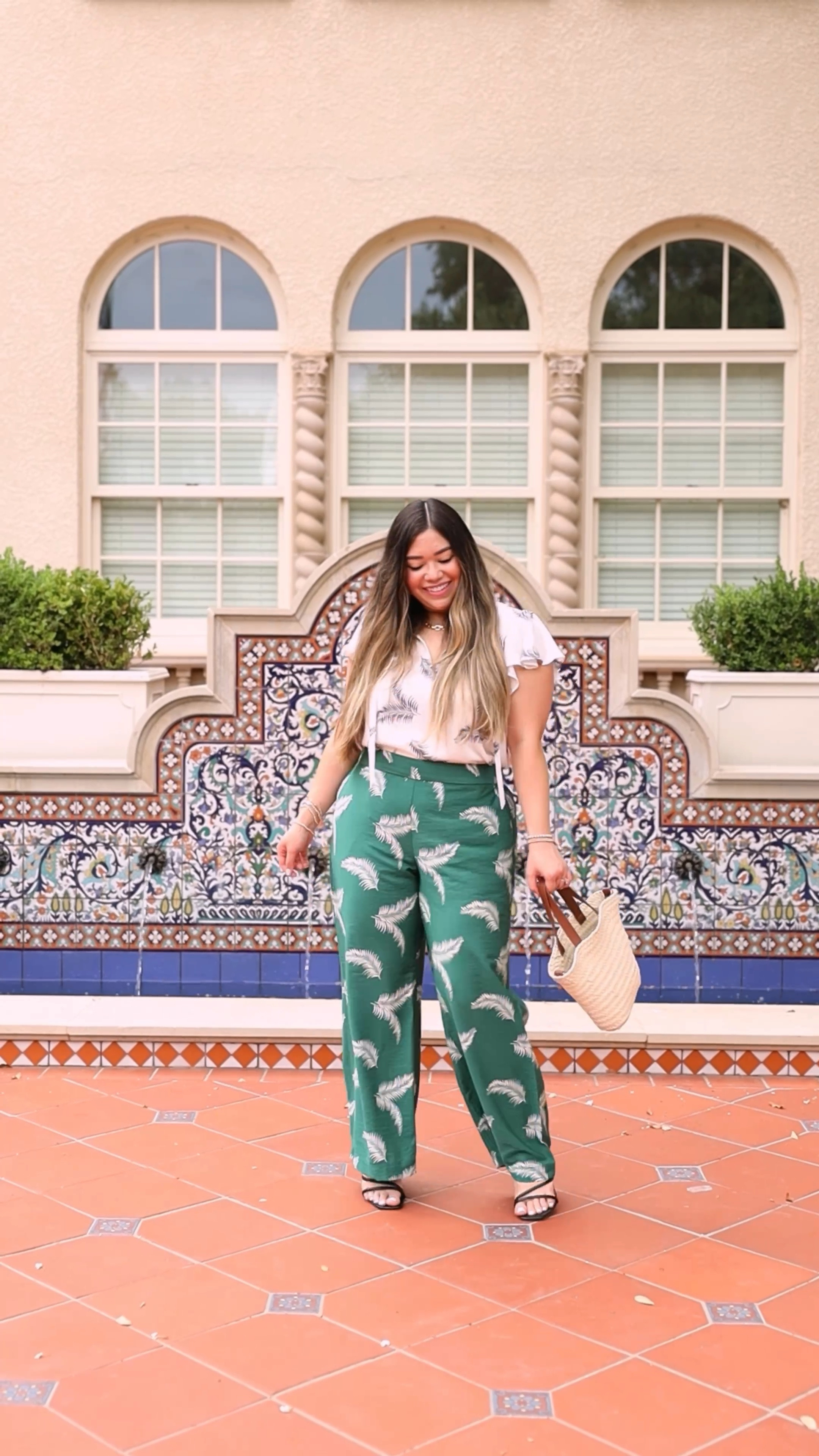 Twirling into the weekend like 💃🏻💃🏻 1, 2, 3, or 4? Which summer outfit is your fave?

Shop them all by following me on the @shop.LTK app 

#LTKSeasonal #LTKstyletip #LTKFind