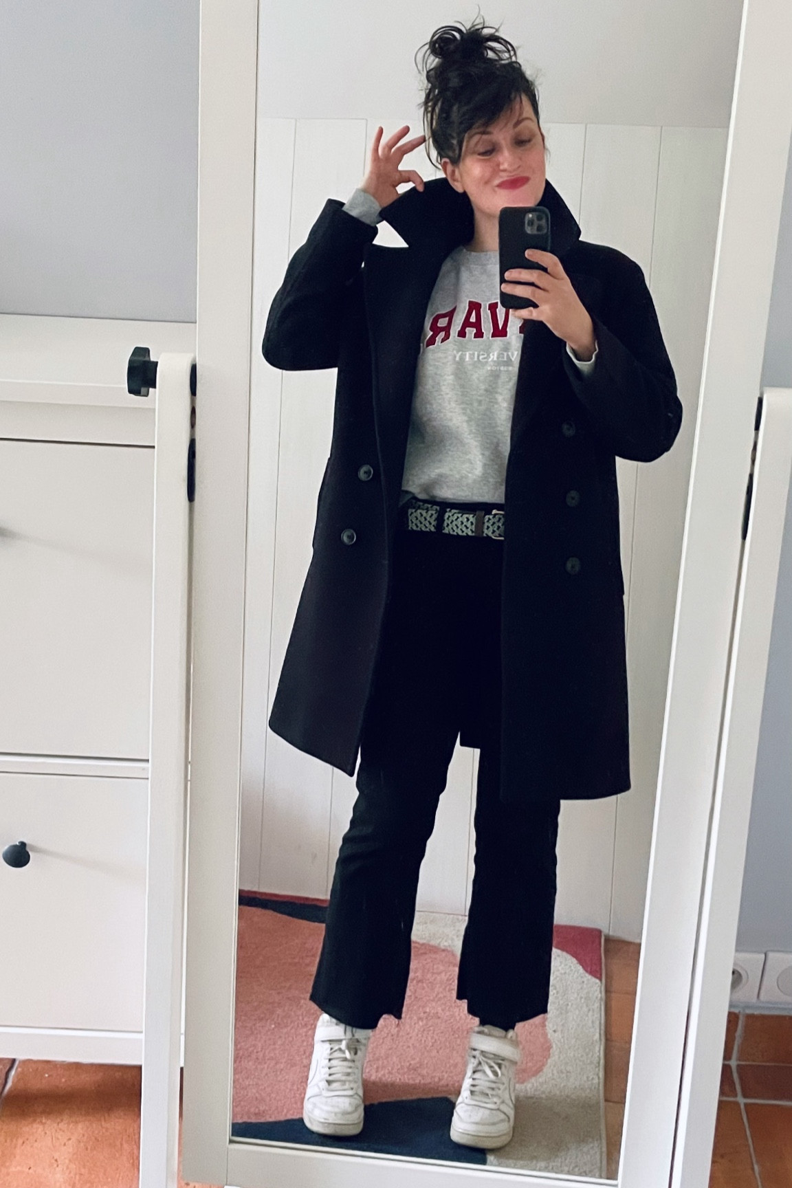 . Navy peacoat #pablo (similar, linked)
. Grey "Harvard" sweatshirt #hm (linked)
. Black flare crop "Sienna" jeans #mango (linked) 
. #nike Court Borough Mid 2 (linked)
. Braided mint green belt #BCBGMaxAzria (similar, linked)
. "Forever Grace" matte lipstick #dior (linked)
