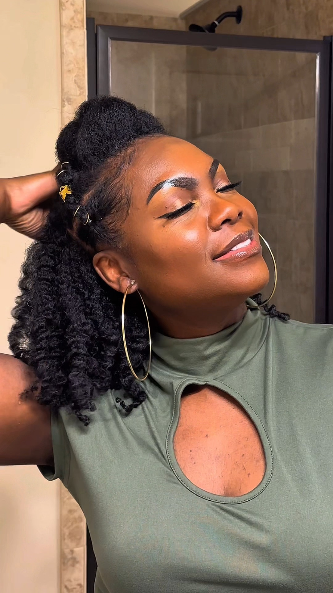 This style gave royalty vibes from start to finish—and I linked every single product I used so you can recreate it at home.

I used one product line from wash day to styling to keep things simple and see how the full routine worked together—and my hair loved it!

What I used:
• Stretching products/tools for easier parting
• Cream styler for moisture, bounce + definition
• Medium-hold gel for long-lasting results
• Elastic bands (with care!) for tension control
• My go-to nighttime routine: scarf, scrunchies + satin bonnet

Everything is linked below—tap to shop + save for your next wash day look!


#LTKBeauty