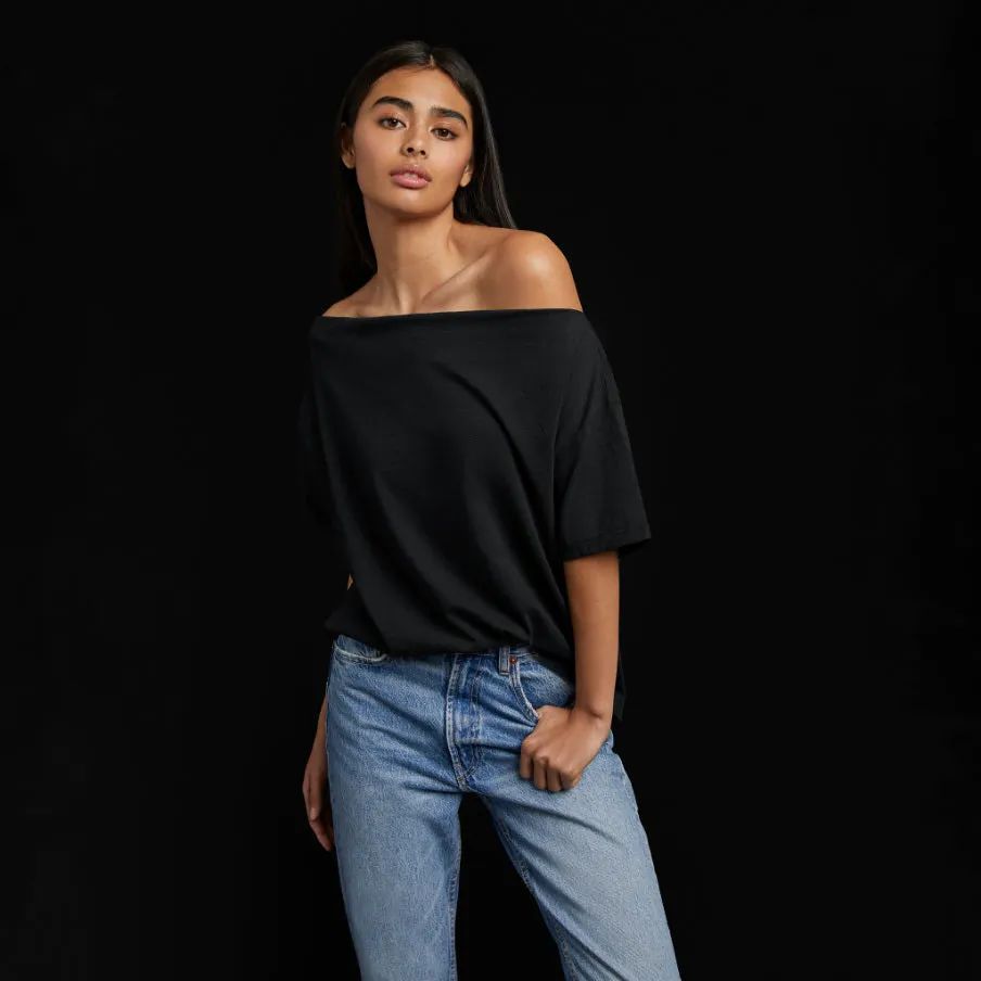 Women's Off The Shoulder T-Shirt - Black - nuuds | nuuds