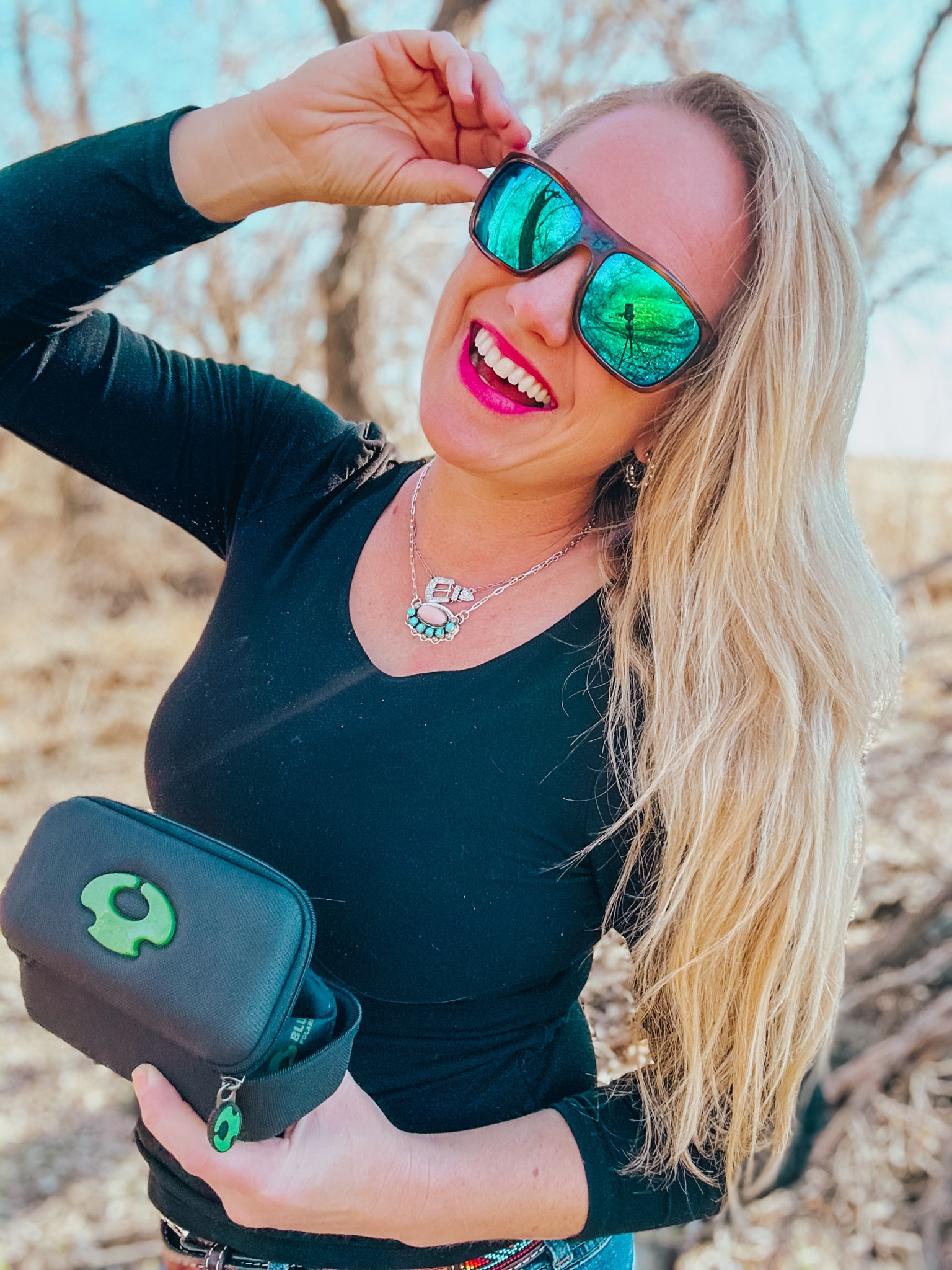 Blue Otter Sunglasses
Polarized sun glasses


#LTKU #LTKMostLoved #LTKSeasonal