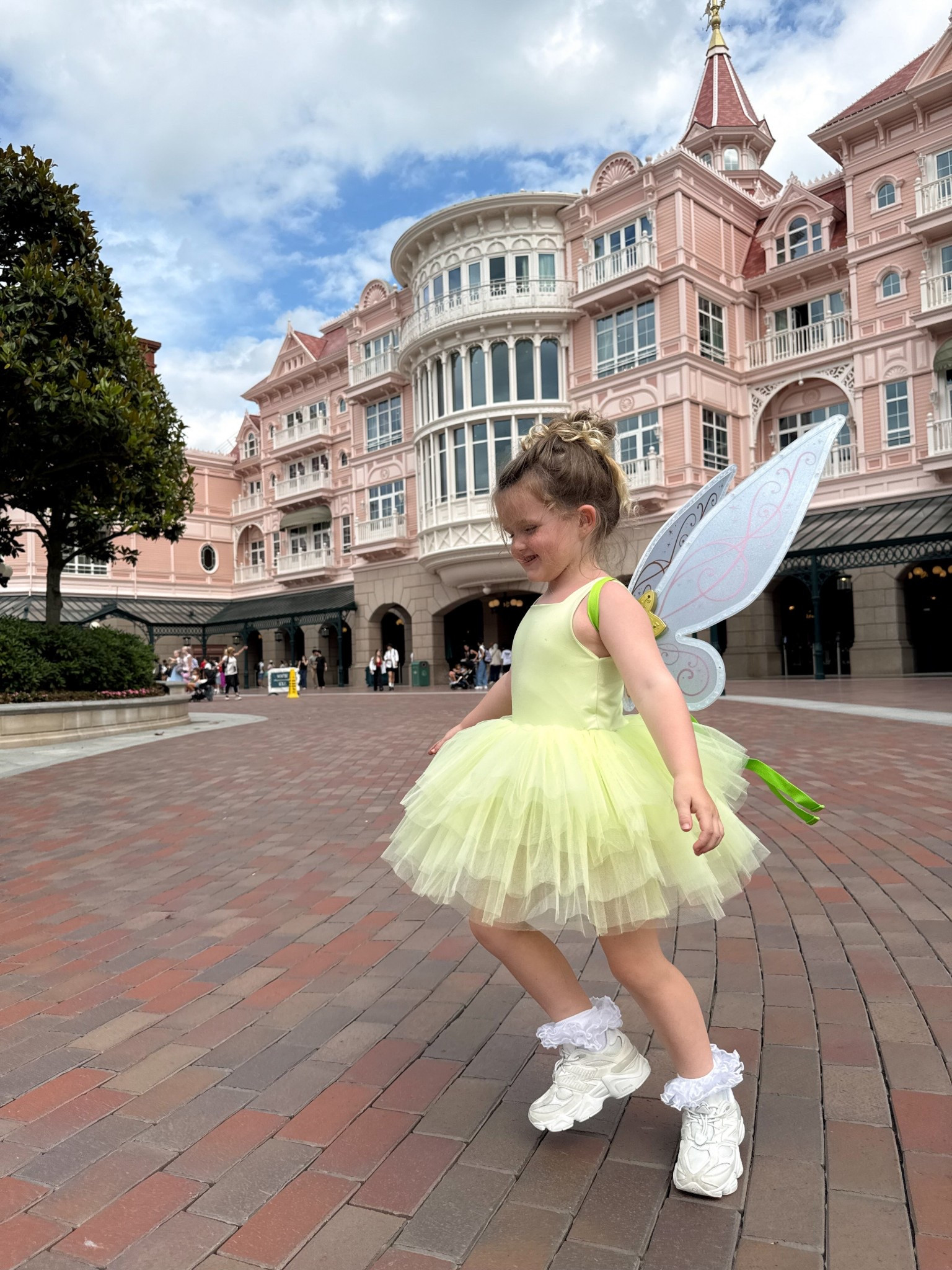 Disney outfit, Tinker Bell costume, Disneyland, Paris

#LTKTravel #LTKFindsUnder100 #LTKKids
