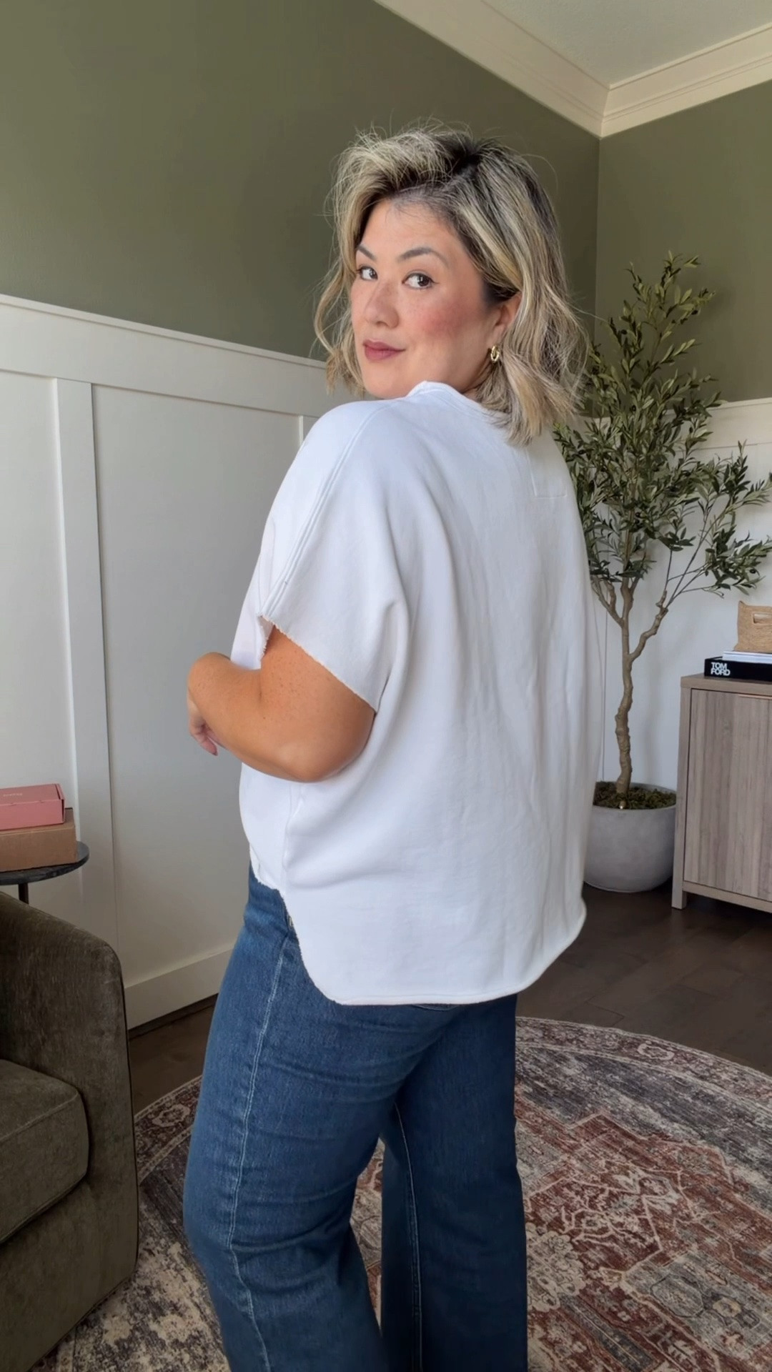 Wearing an XL regular inseam in the jeans. So stretchy yet structured. Love these jeans so much! Top is one size fits most. Also one of my most loved pieces. Shoes run true to size.

#LTKootd #LTKMidsize #LTKOver40