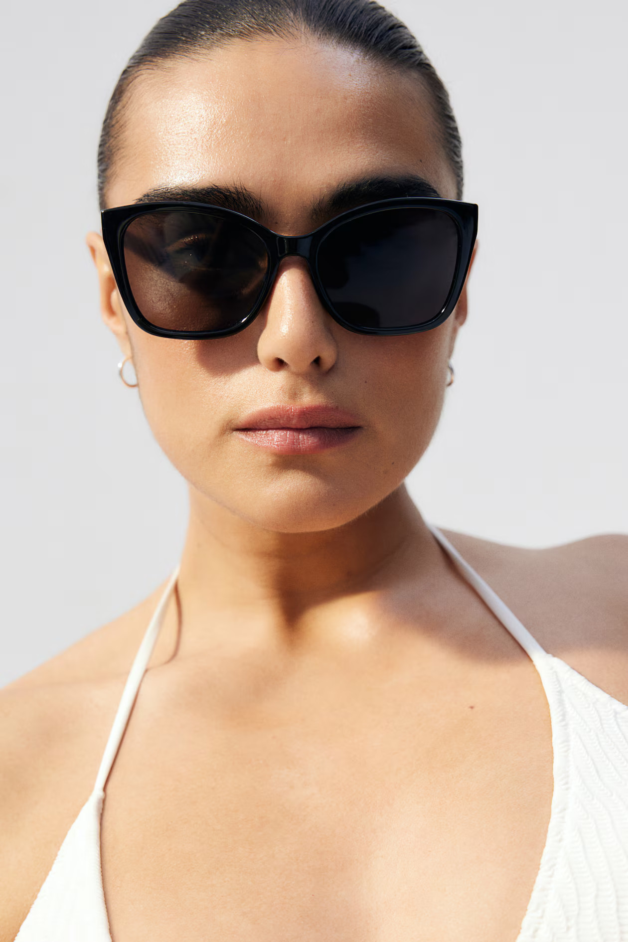 Sunglasses | H&M (UK, MY, IN, SG, PH, TW, HK)